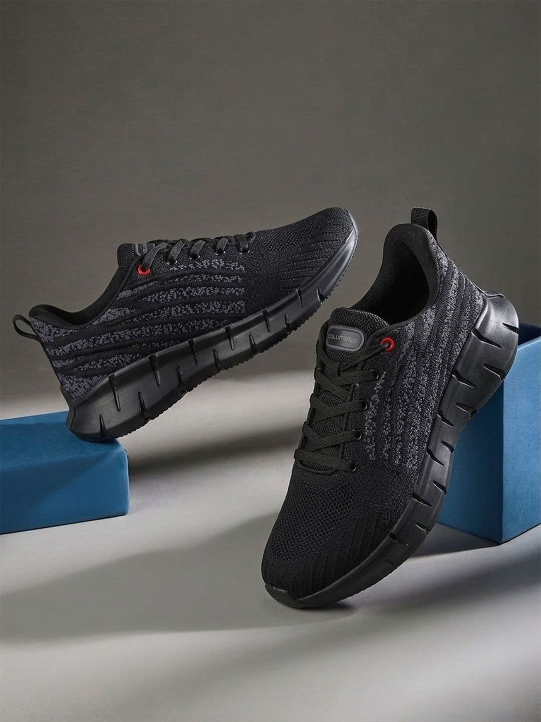 Columbus Men Mesh Running Shoes - view 1
