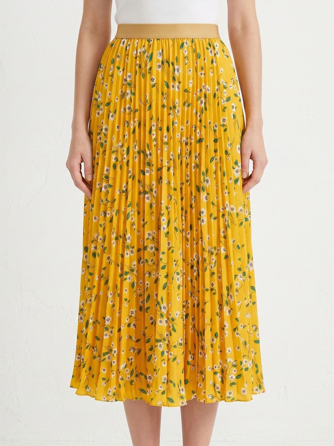StyleCast x Revolte Women Floral Midi Flared Skirt - view 1