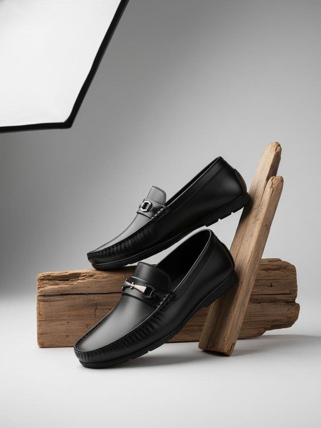 Zuliva Men Textured Round Toe Slip-On Loafers - view 1