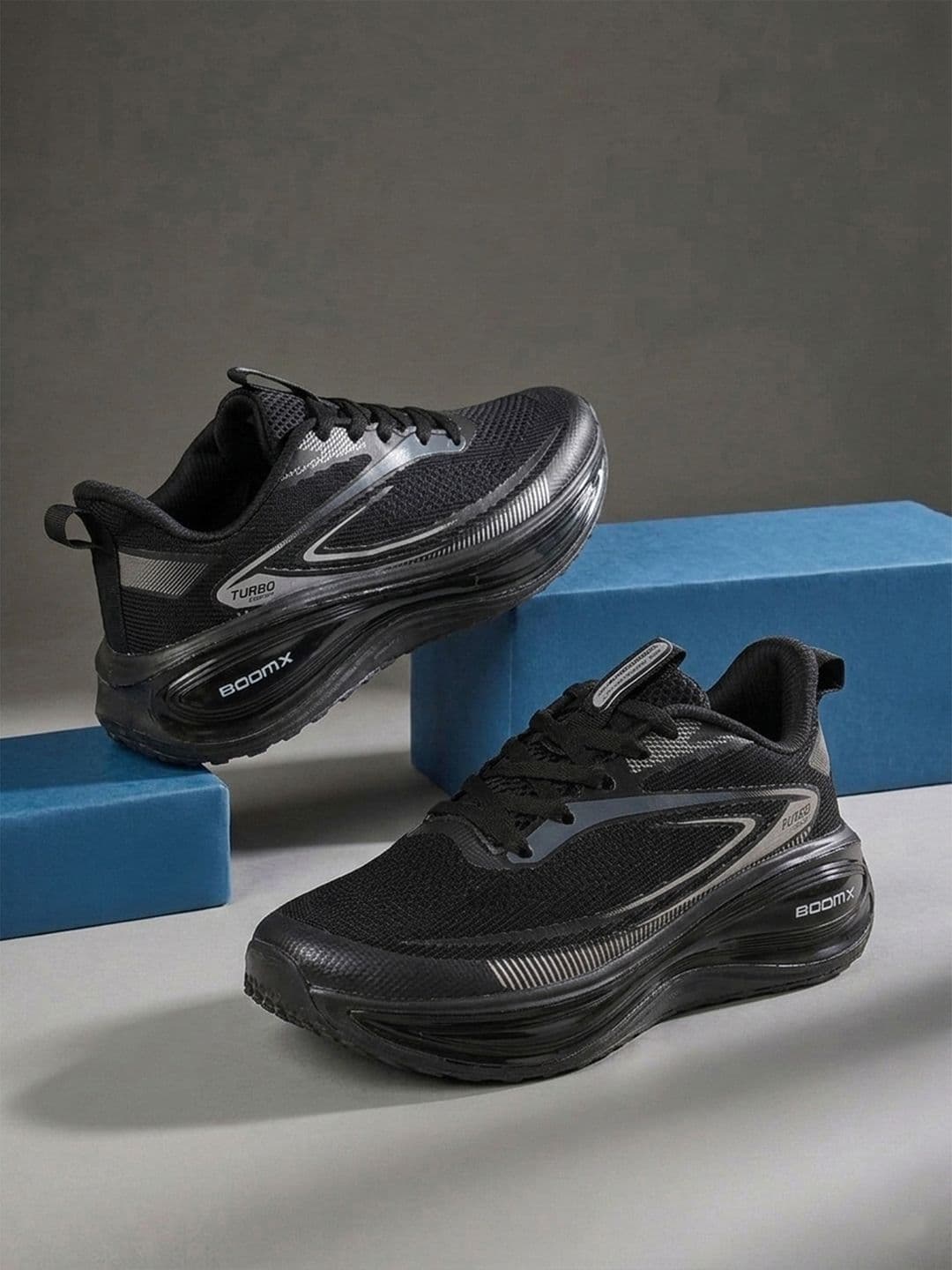 Columbus Men Mesh Running Shoes - view 1