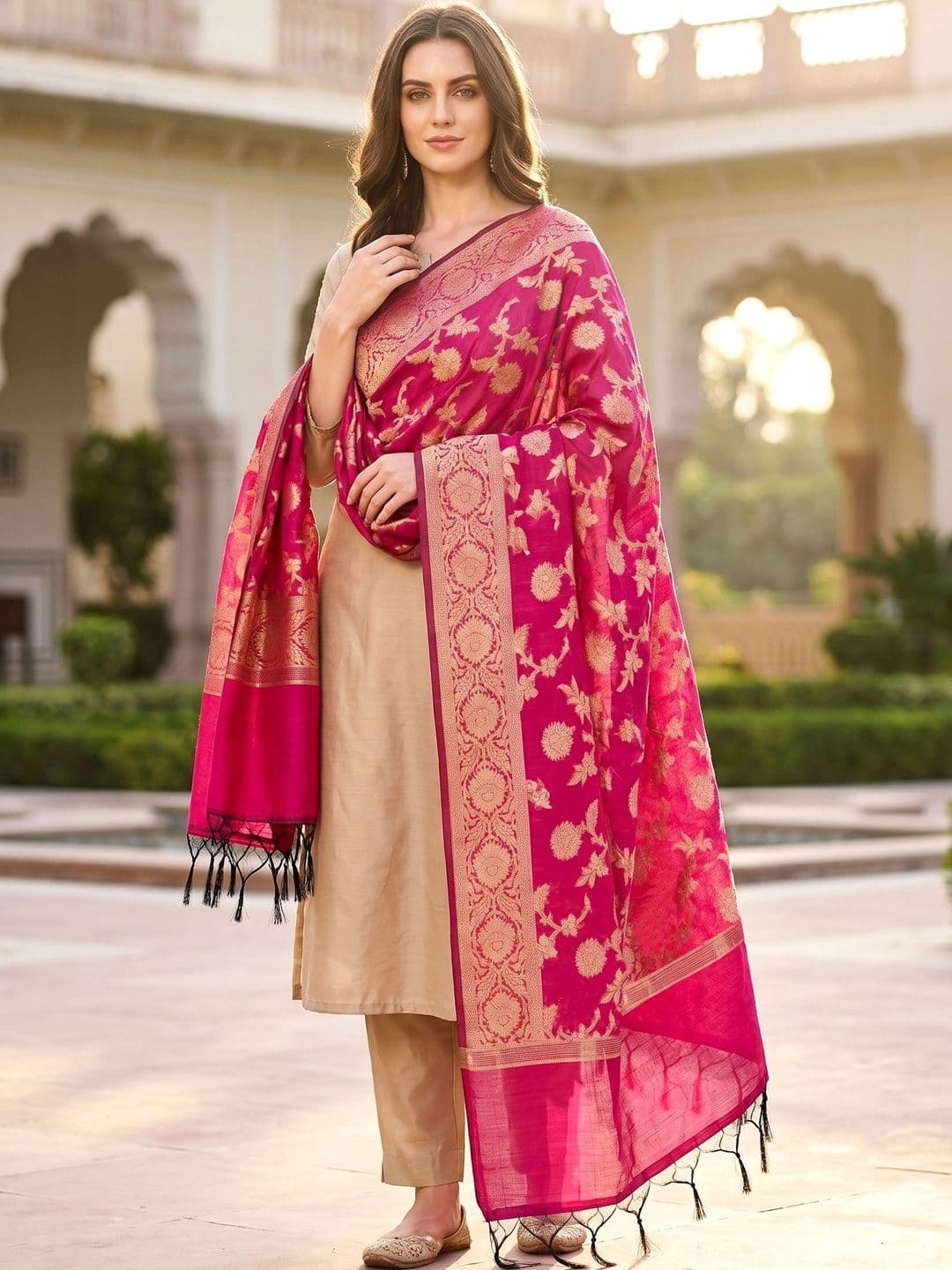 Naveera Ethnic Motifs Woven Design Dupatta with Zari - view 1