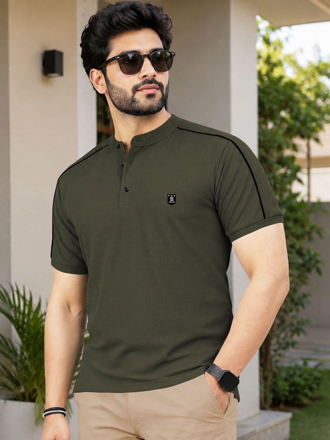 VeBNoR Men Mandarin Collar T-shirt - view 1