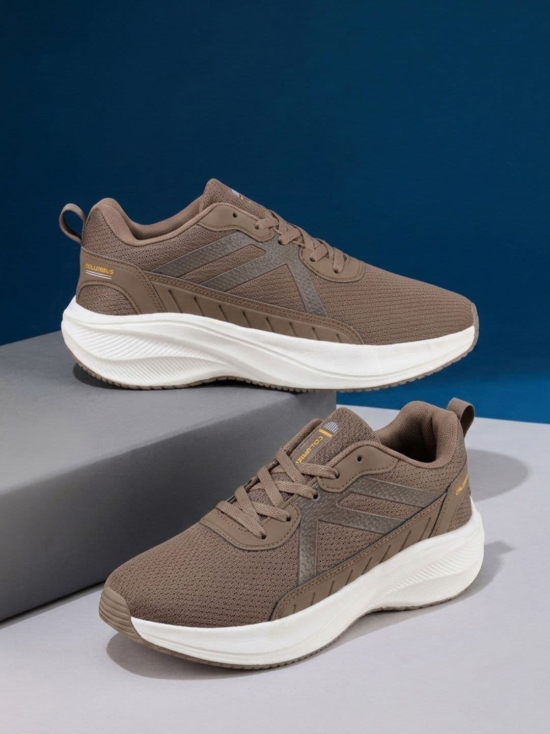 Columbus Men Mesh Running Non-Marking Shoes - view 1