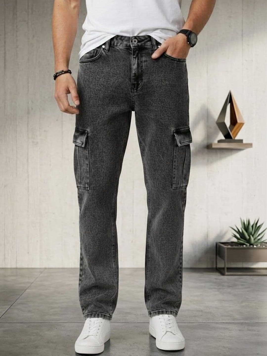 WOOMNY Men Mom Fit Mid-Rise Cargo Styles Jeans - view 1