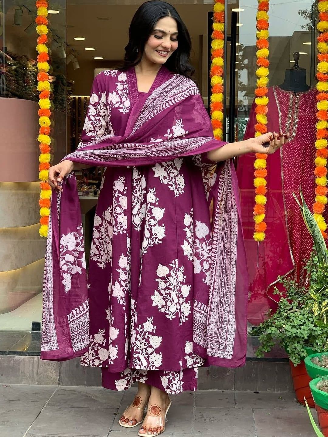 YUSRA Women Floral Printed Calf Length Regular Straight Kurta with Trousers & With Dupatta - view 1