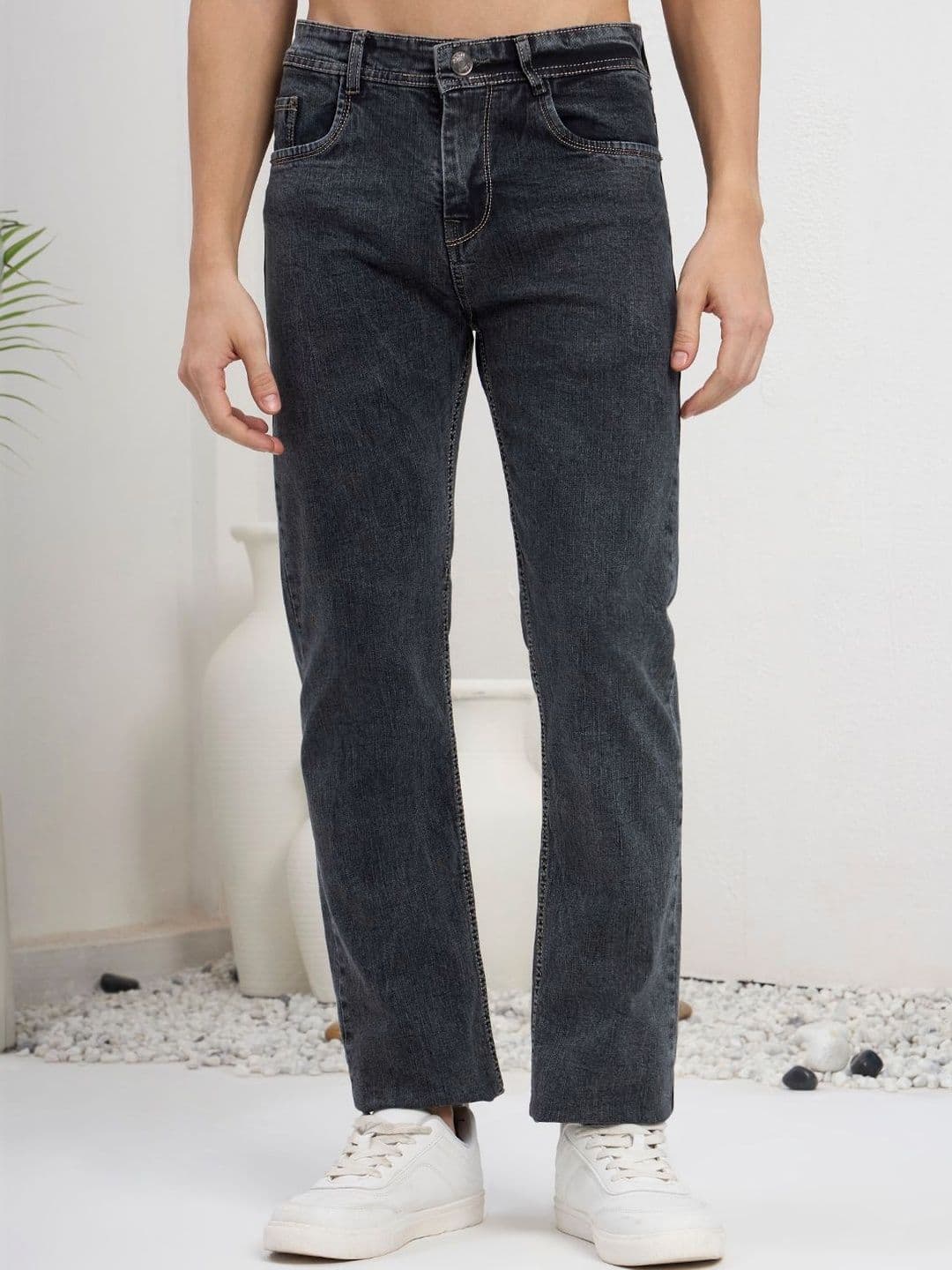 THE CRUSH OF FASHION Men Dark Grey Slim Fit Mid-Rise Zip Fly Regular Length Denim Jeans - view 1