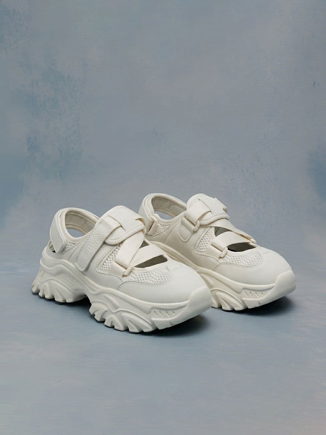 FILA Women JUNE Walking Shoes - view 1