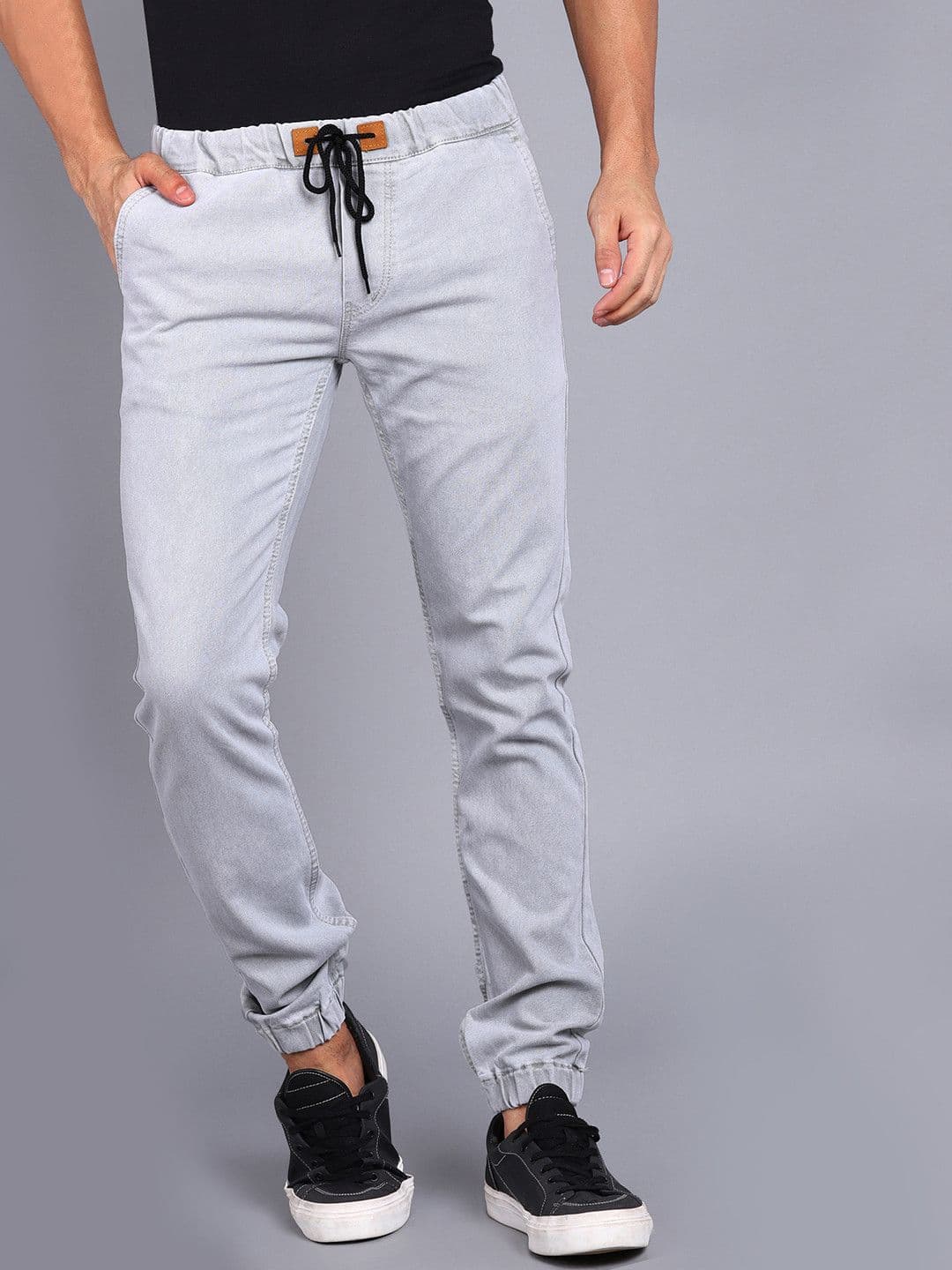 Urbano Fashion Men Grey Slim Fit Mid-Rise Clean Look Stretchable Jeans - view 1