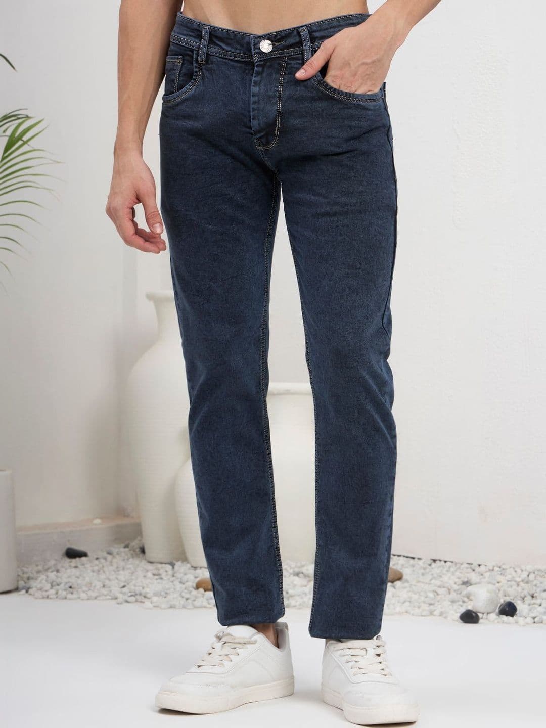 THE CRUSH OF FASHION Men Dark Blue Slim Fit Mid-Rise Zip Fly Regular Length Denim Jeans - view 1