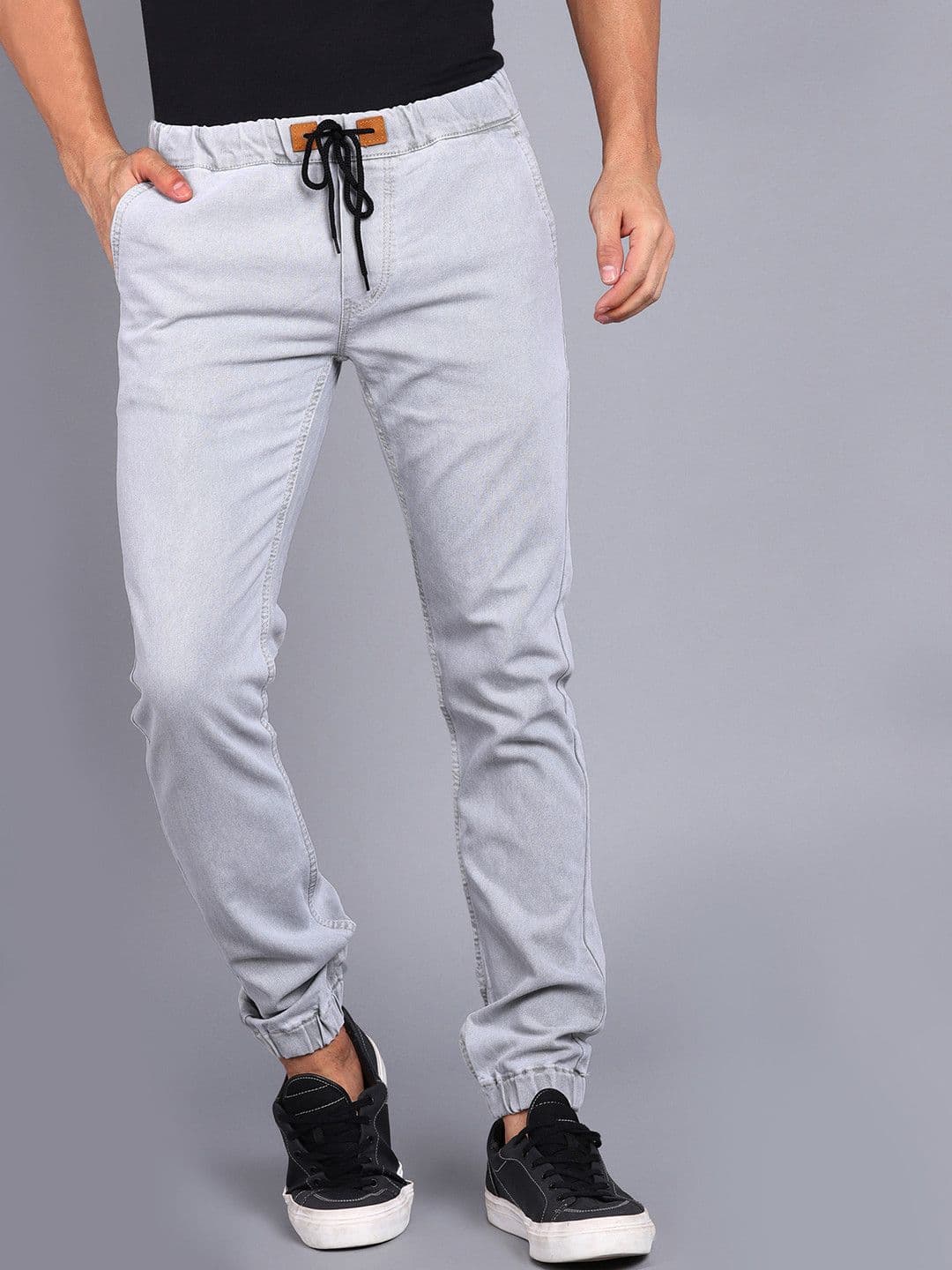 Urbano Fashion Men Grey Slim Fit Mid-Rise Clean Look Stretchable Jeans - view 1