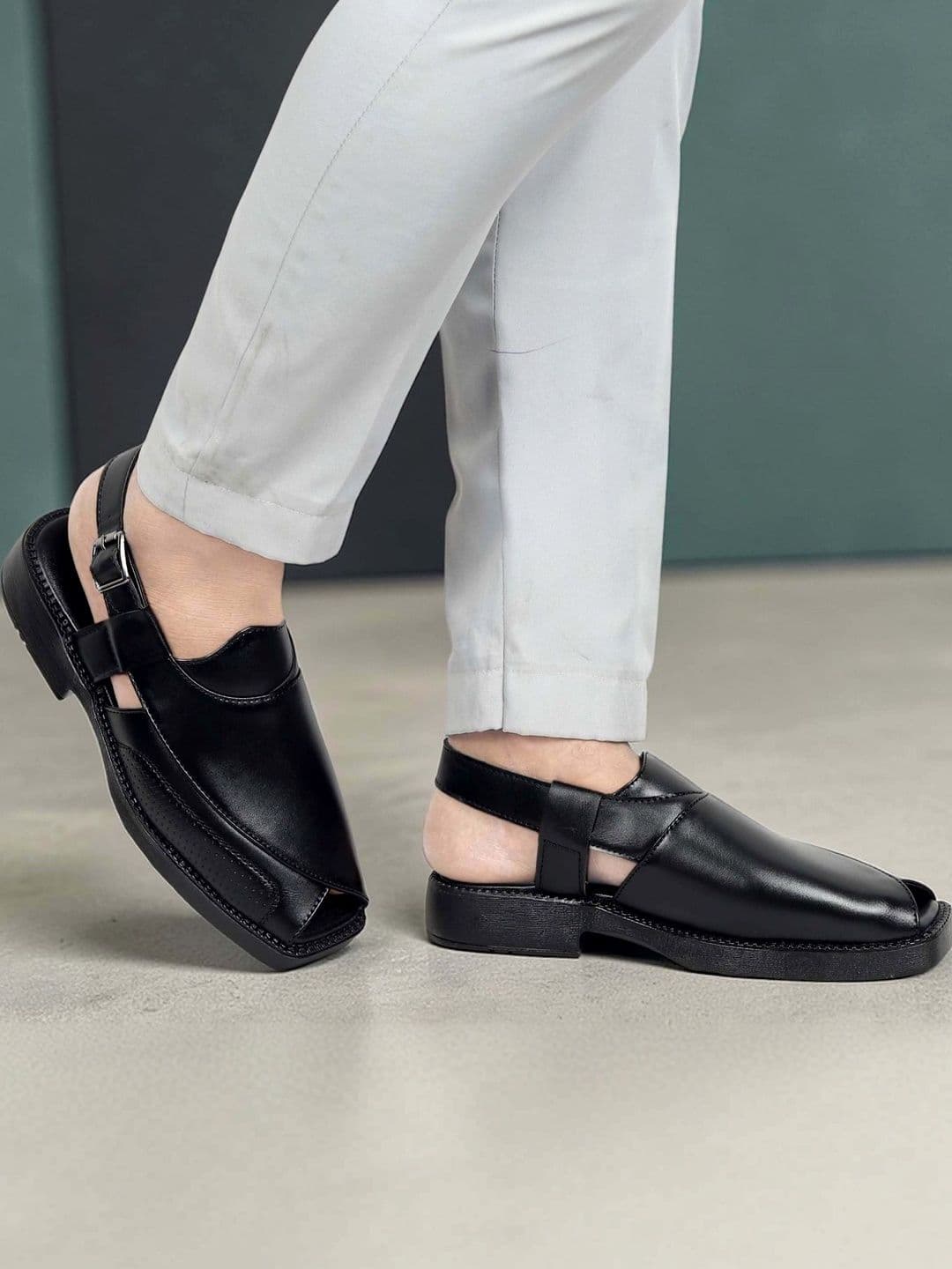 Jactooz Men Shoe-Style Sandals - view 1
