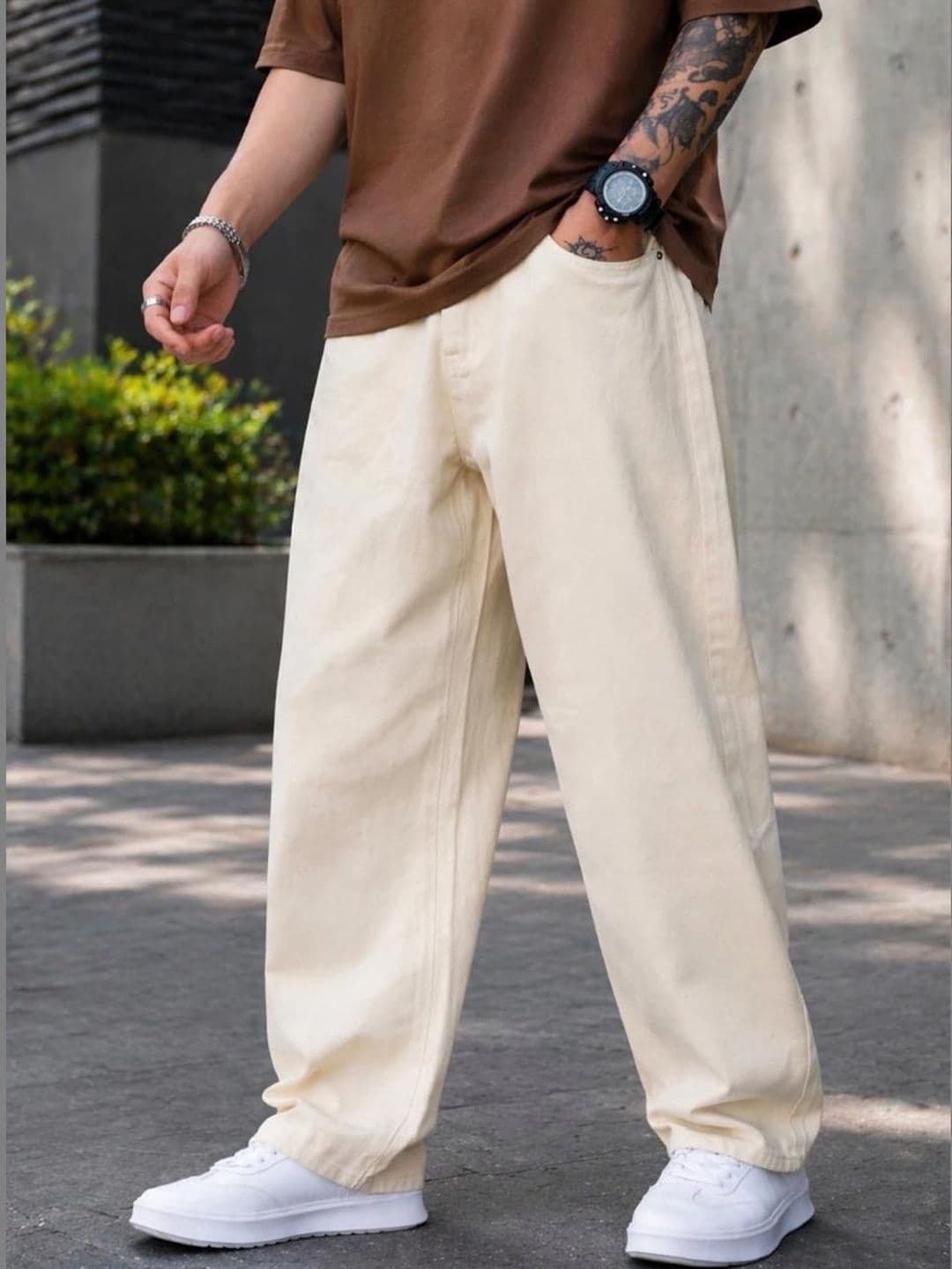 DASHING FIT Men Relaxed Fit Mid-Rise Stretchable Jeans - view 1