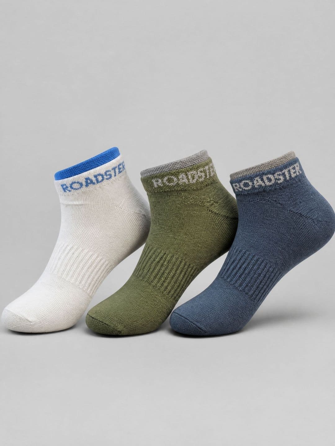Roadster Men Pack of 3 Cotton Blend Colourblocked Ankle Length Socks - view 1