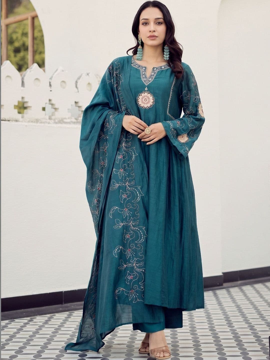 Royal Export Women Floral Embroidered Regular Kurta with Trousers & With Dupatta - view 1