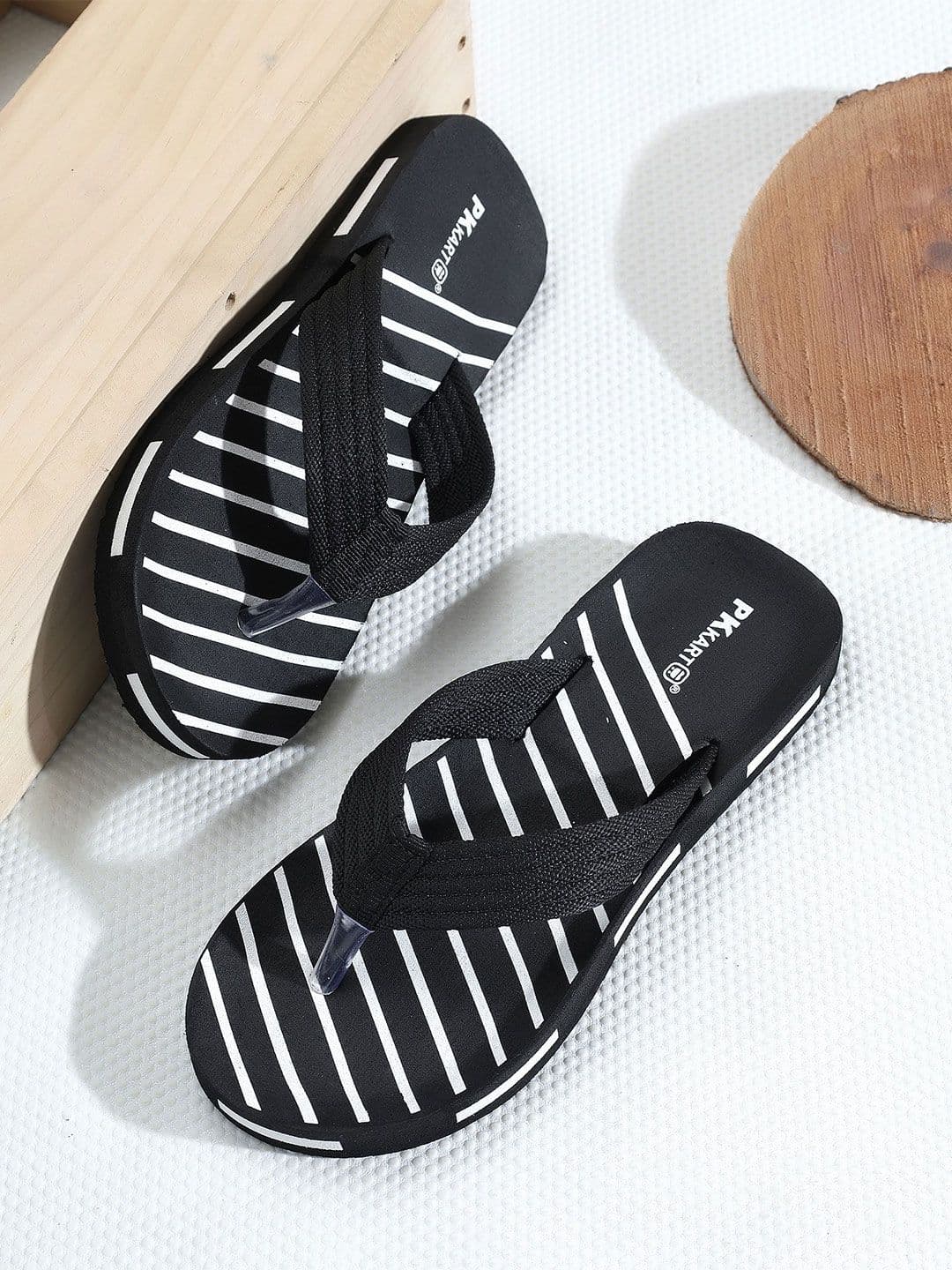 PKKART Men Striped Thong Flip-Flops - view 1