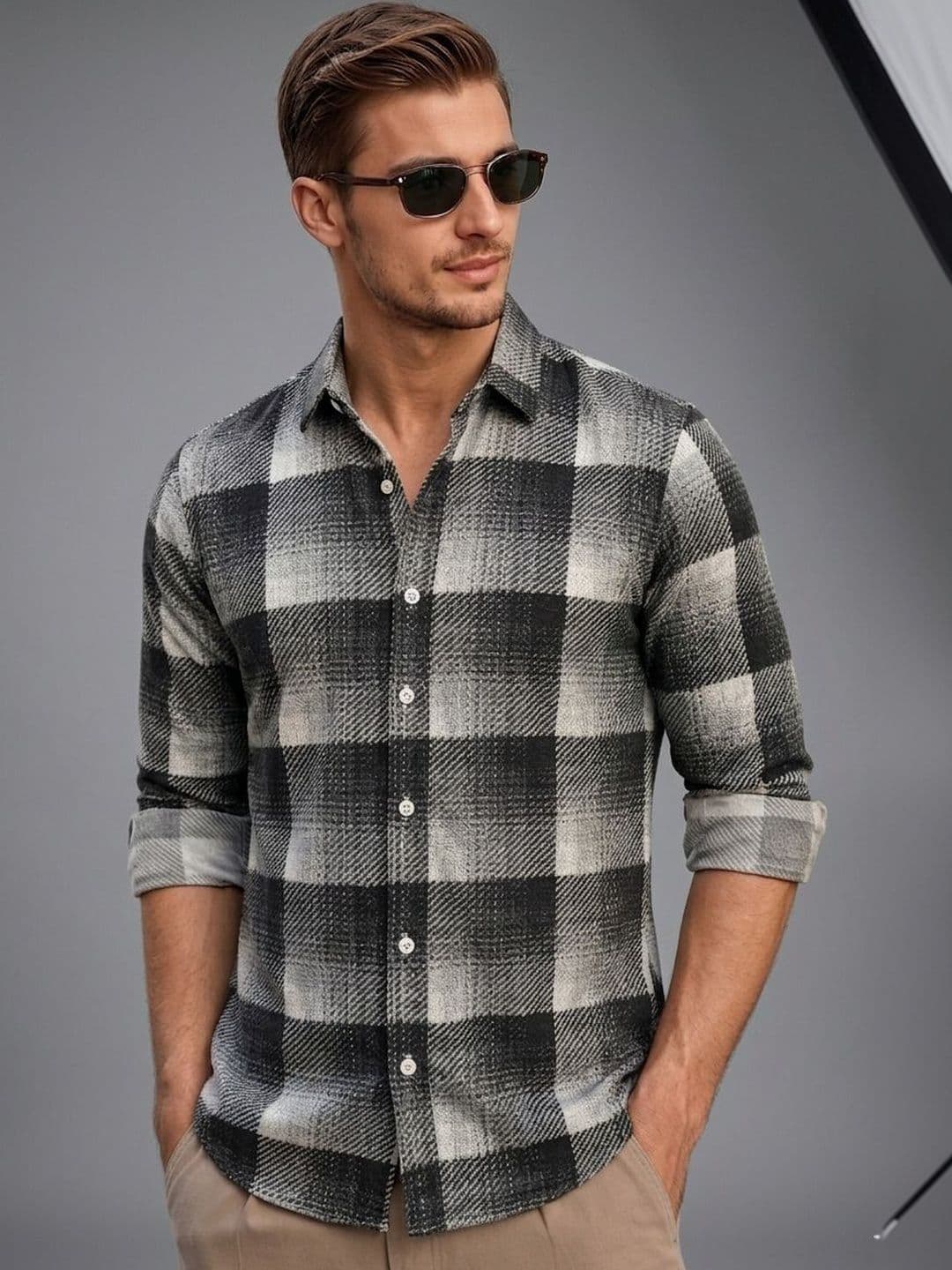 Roadster Men Classic Gingham Checks Checked Casual Shirt - view 1