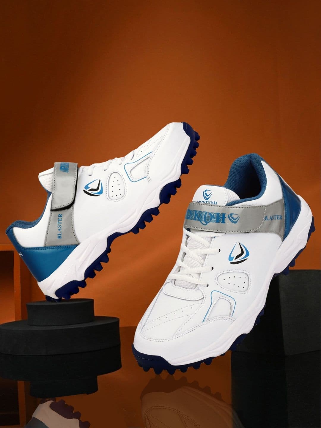 PRO KVH Men Super Grip EVA Cricket Shoes - view 1