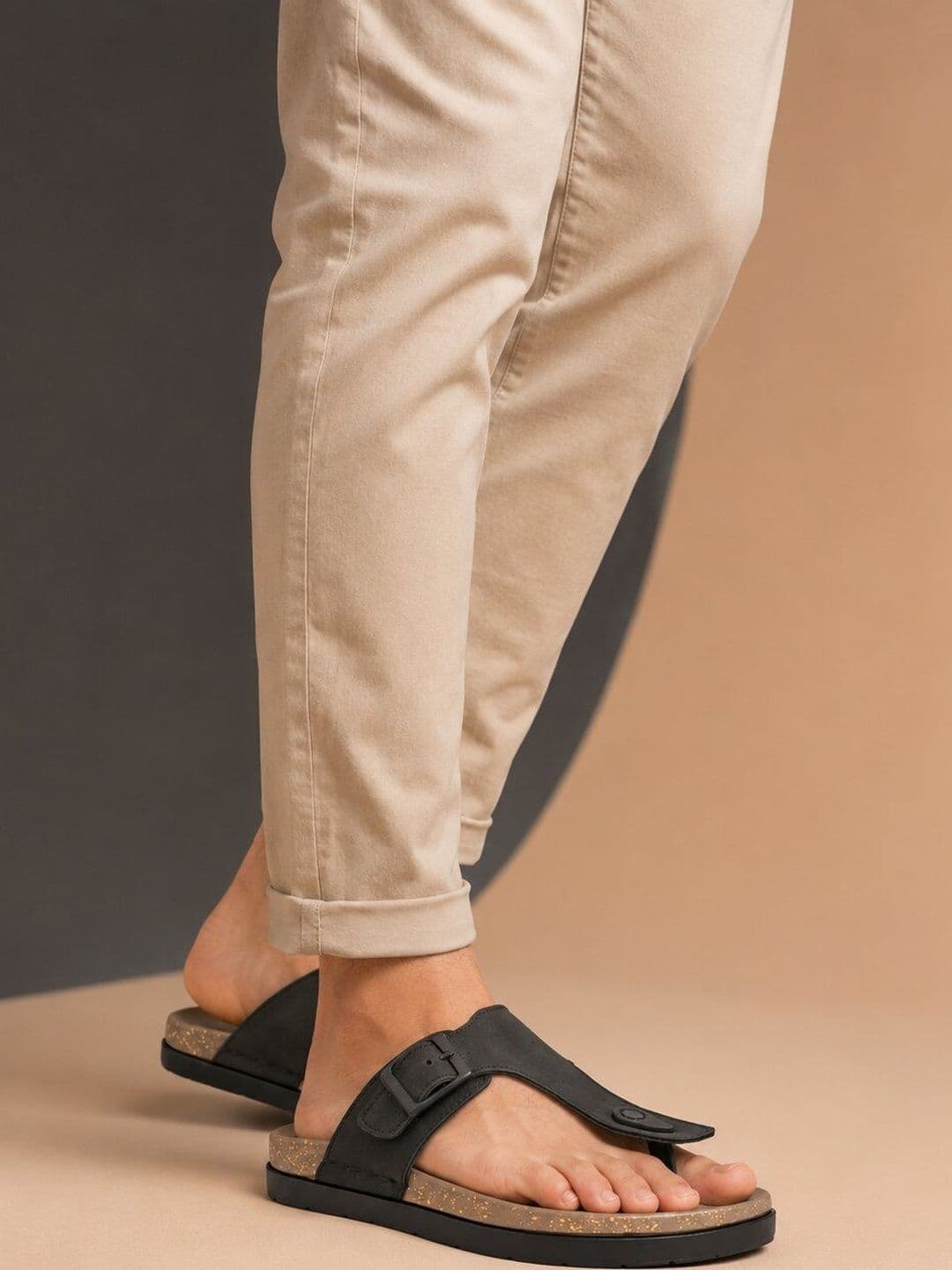 San Frissco Men Casual Slip On Comfortable Pu Footbed Lightweight Thong Sandals - view 1
