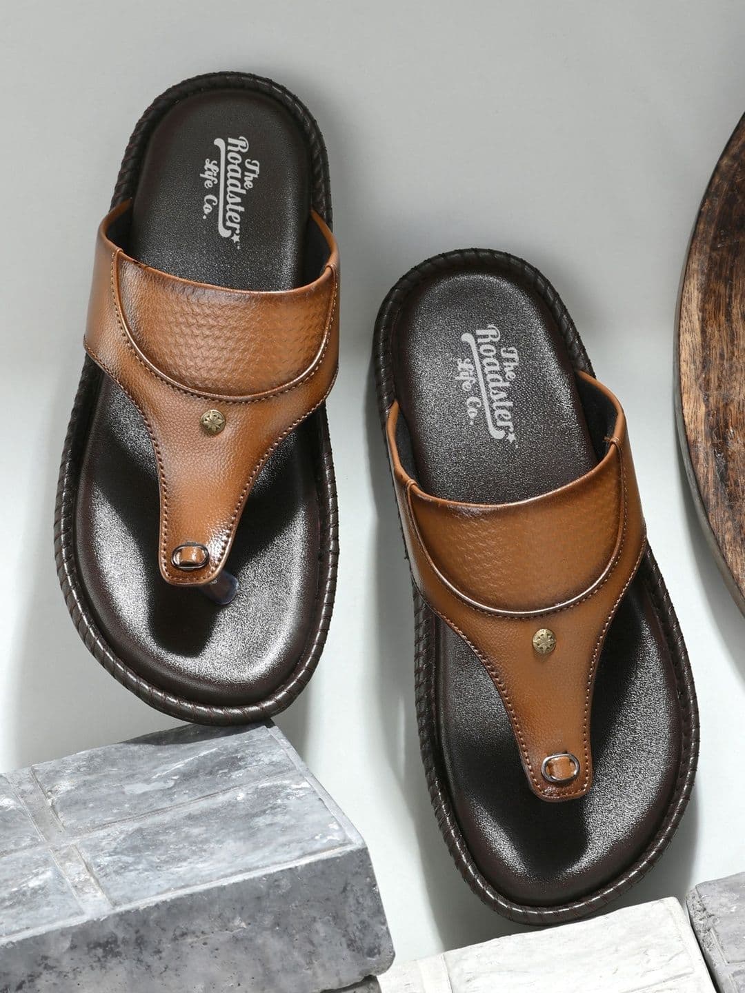 The Roadster Lifestyle Co Men Casual Thong Flip-Flops - view 1