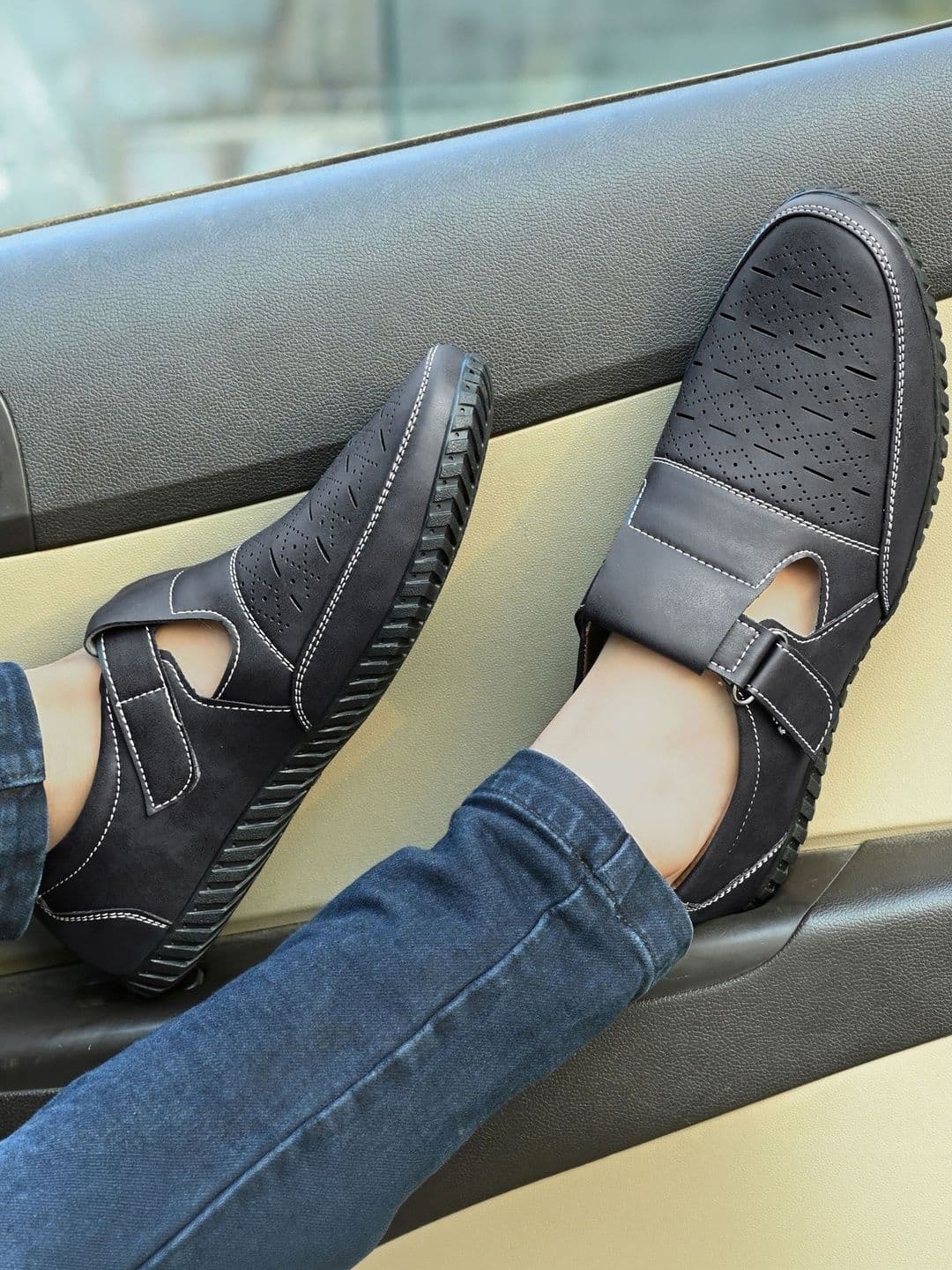 The Roadster Lifestyle Co Men Velcro Comfort Sandals - view 1
