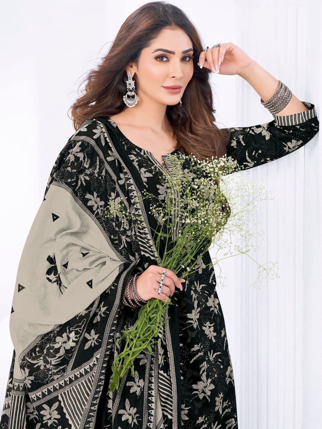 Sangria Printed Pure Cotton Sweetheart Neck Kurta & Trousers With Dupatta - view 1