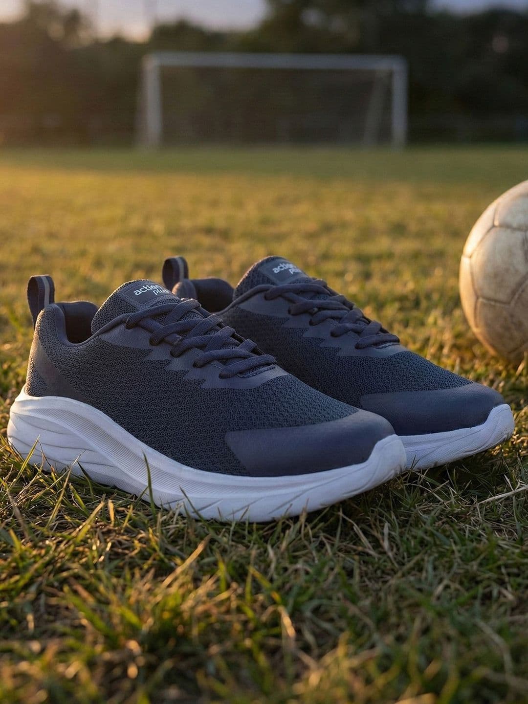 Action Men Mesh Running Non-Marking Shoes - view 1