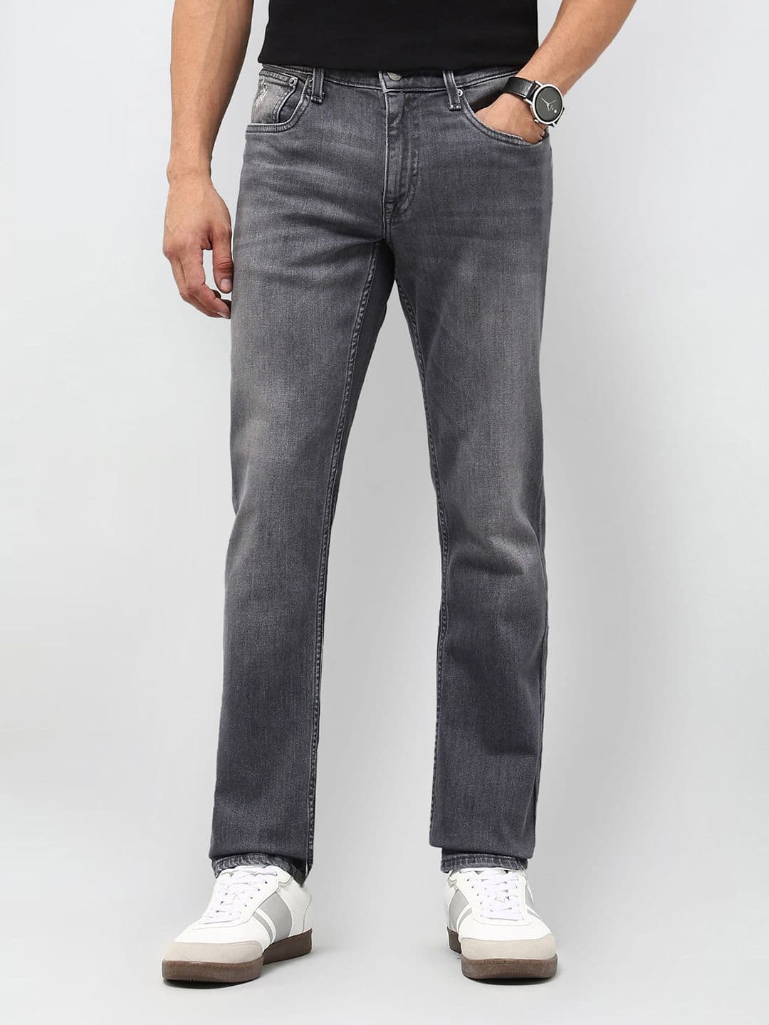 U.S. Polo Assn. Denim Co. Men Tapered Fit Mid-Rise Light Fade Jeans