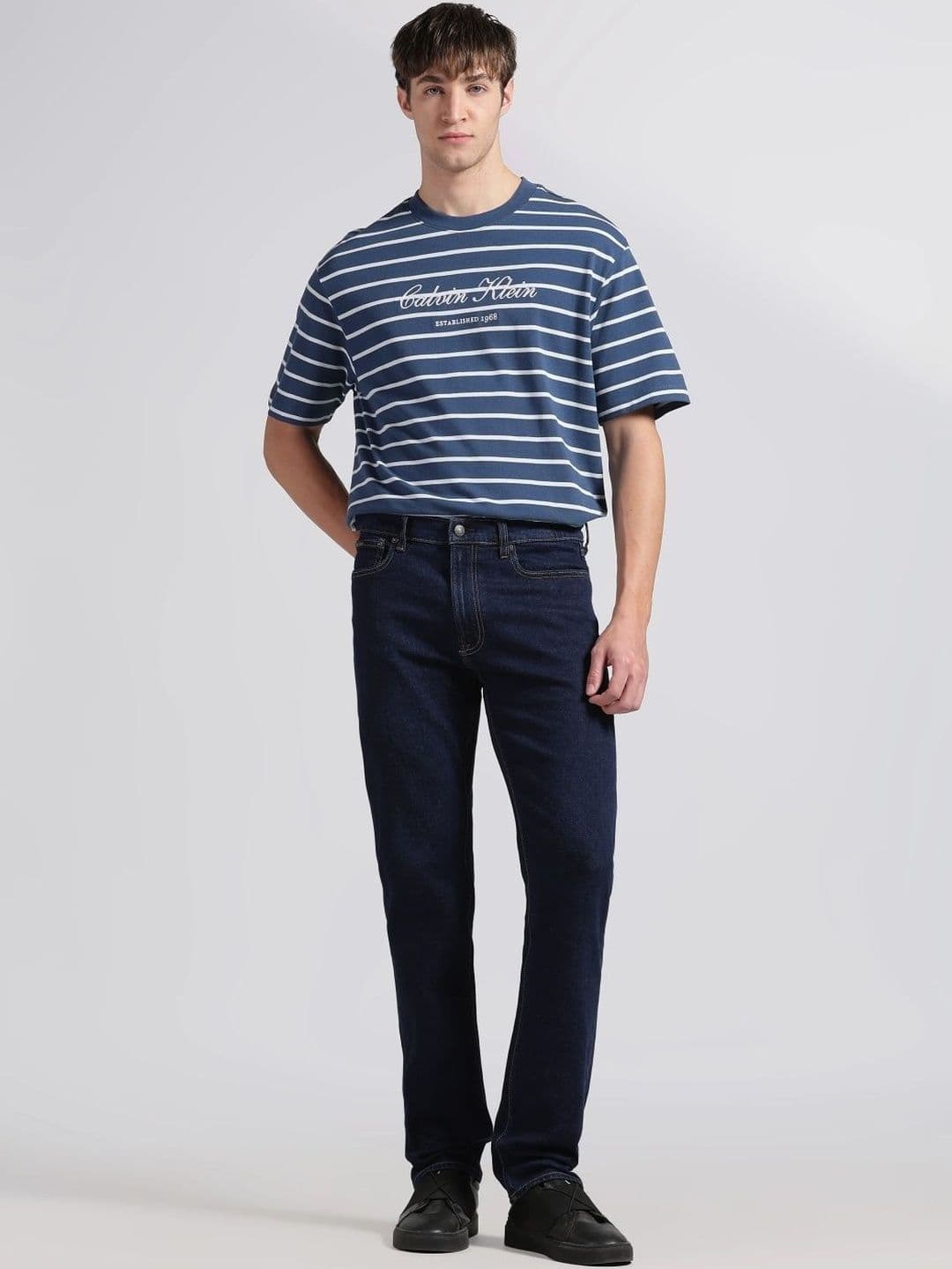 Calvin Klein Jeans Men Slim Fit Mid-Rise Heavy Fade Jeans - view 1