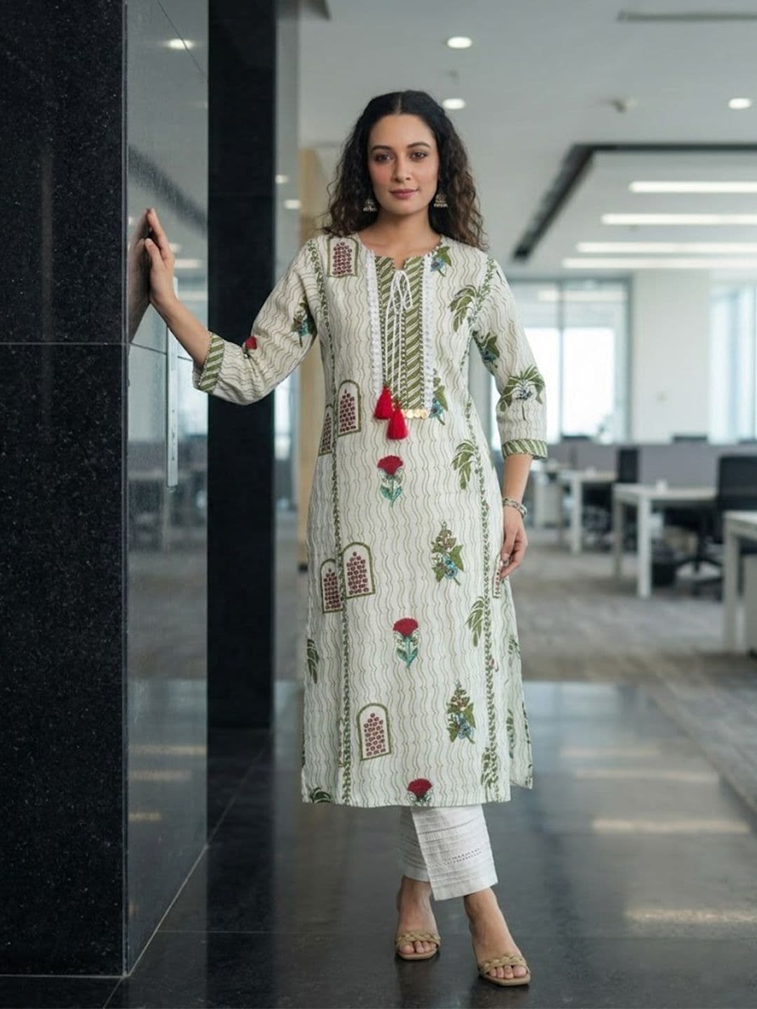 Rain & Rainbow Striped Keyhole Neck Cotton Sequinned Straight Flared Kurta - view 1