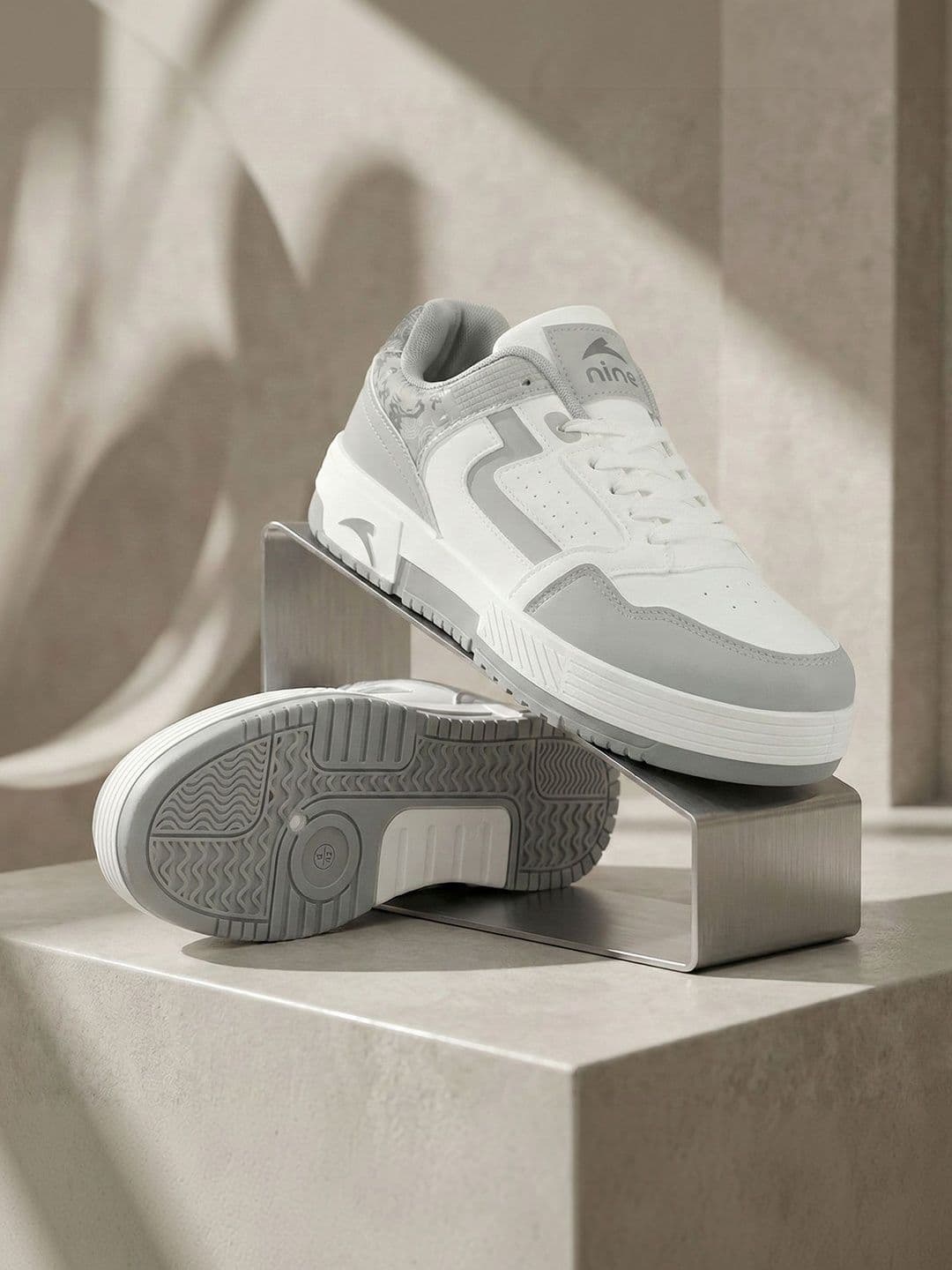 Nine Men Mesh Walking Non-Marking Shoes - view 1