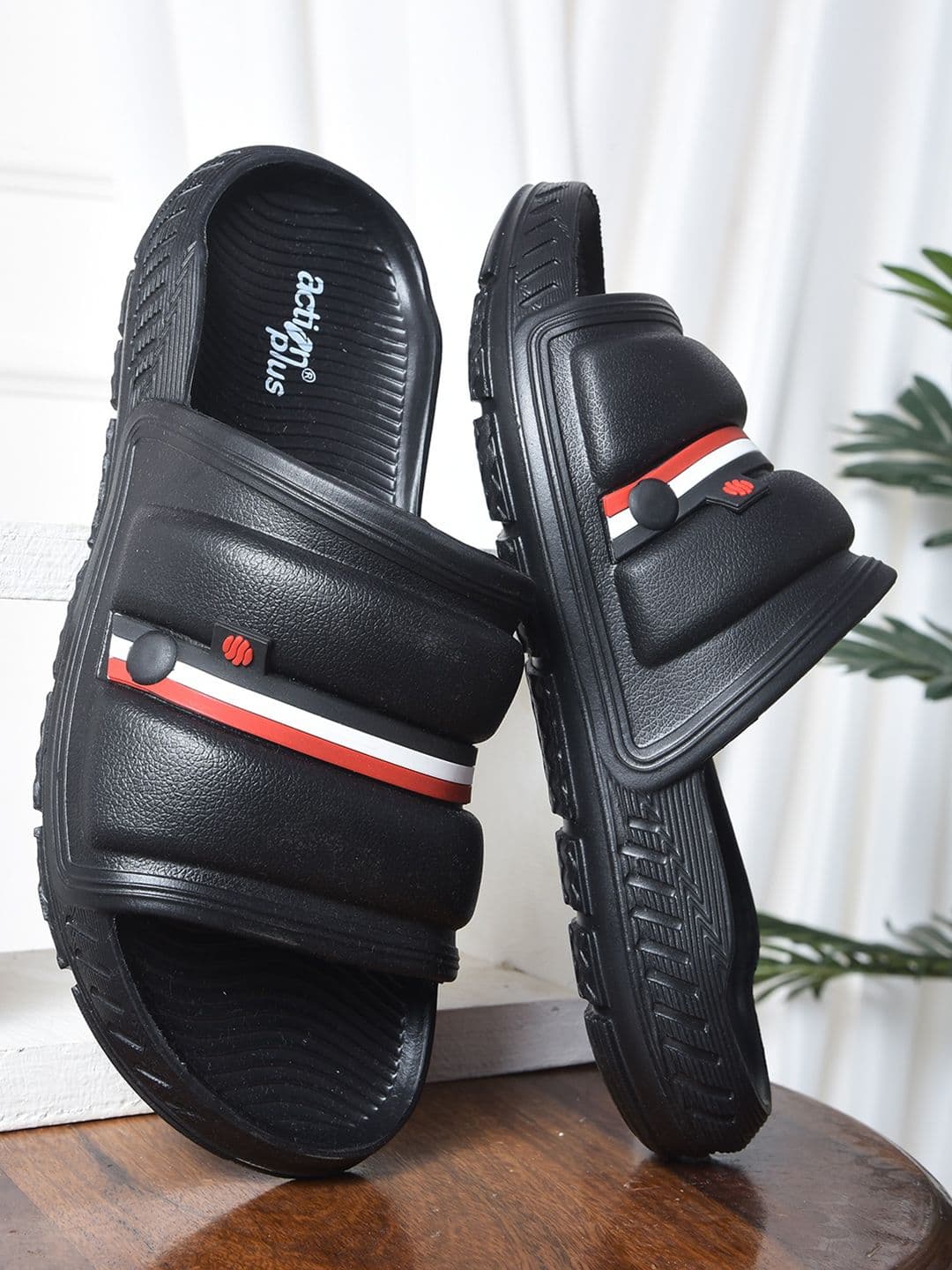 Action Plus Men Striped Sliders - view 1