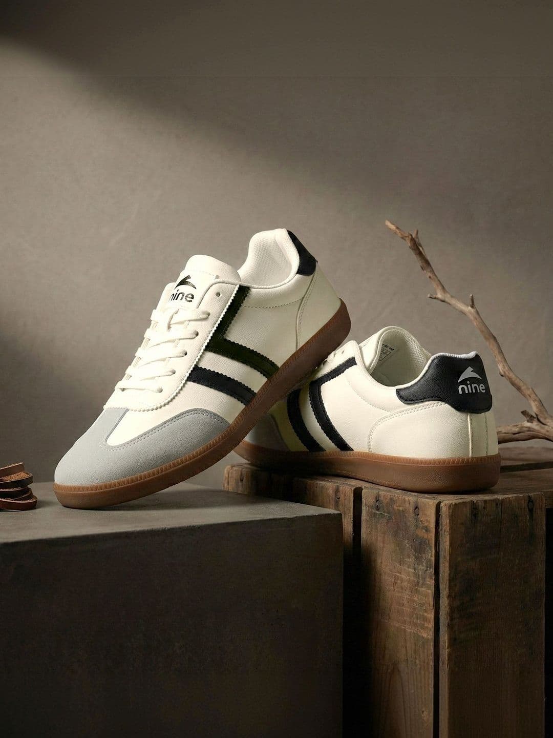 Nine Men Mesh Walking Non-Marking Shoes - view 1