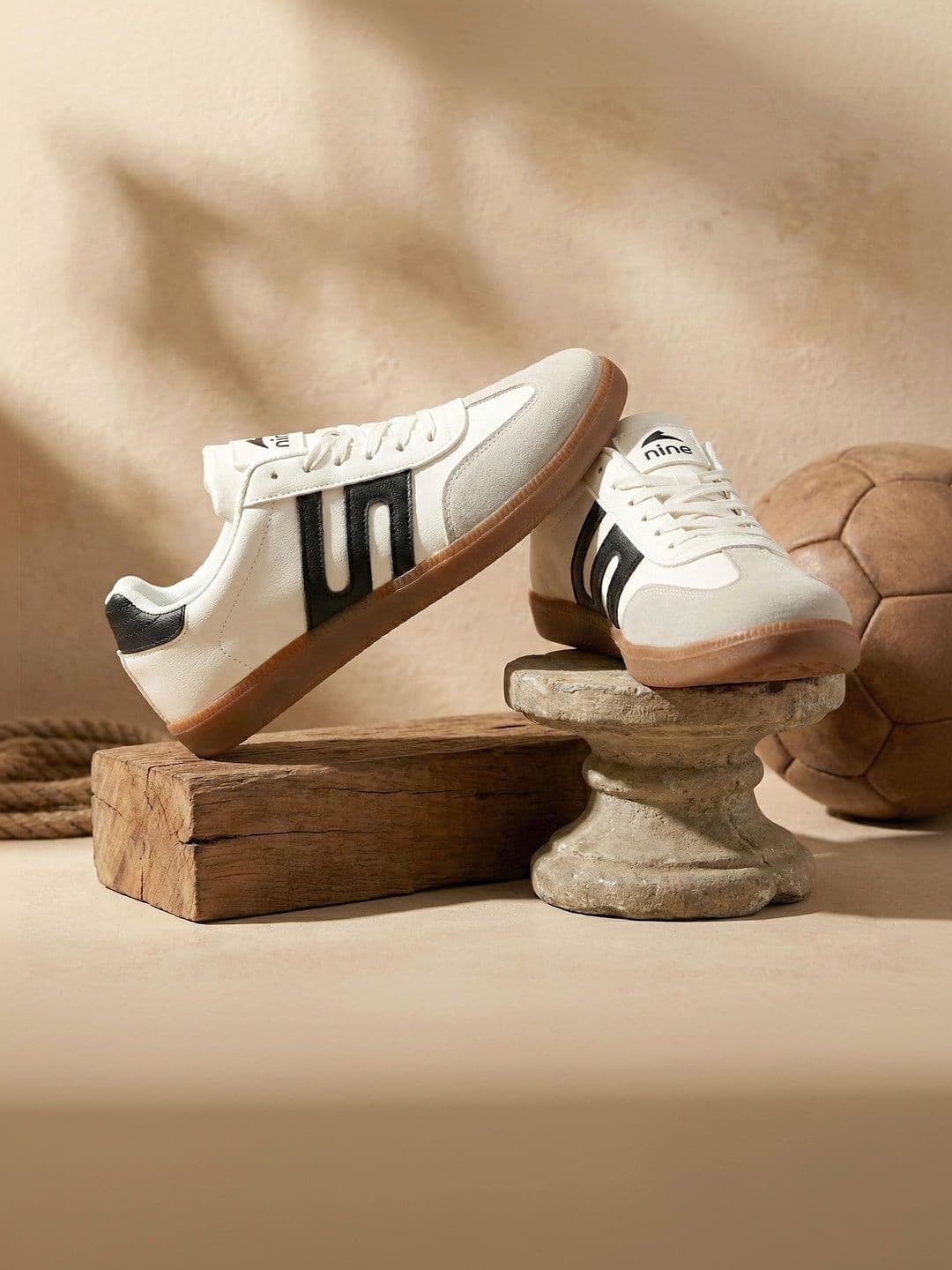 Nine Men Mesh Walking Non-Marking Shoes - view 1