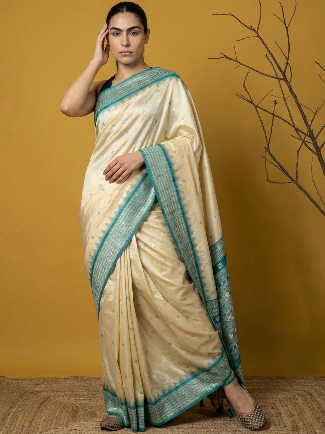 HERE&NOW Handloom Soft Silk Zari Woven Motifs Contrast Traditional Border Sarees - view 1