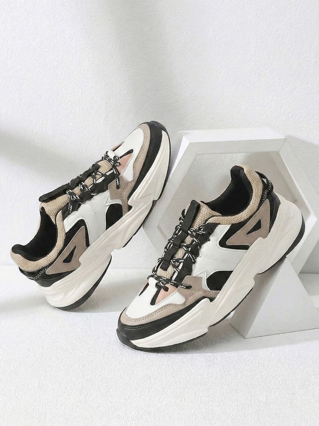 HRX by Hrithik Roshan Men Colourblocked Sneakers - view 1