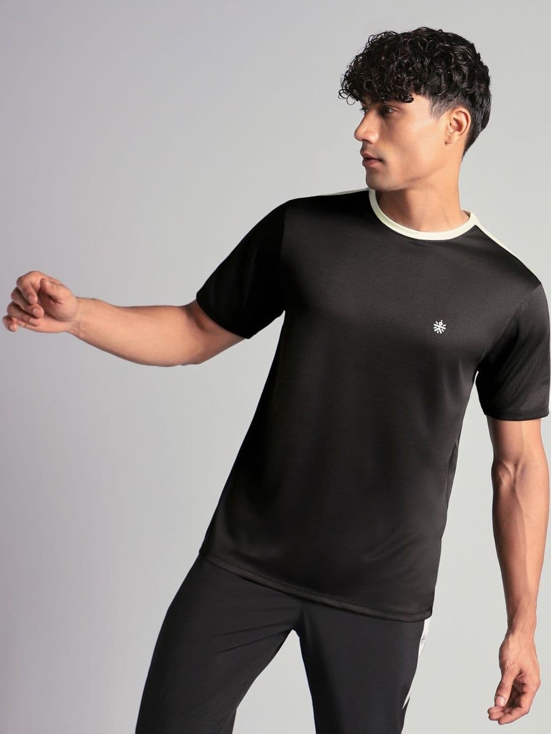 CULT Men's Black Hyper Training T-shirt - view 1