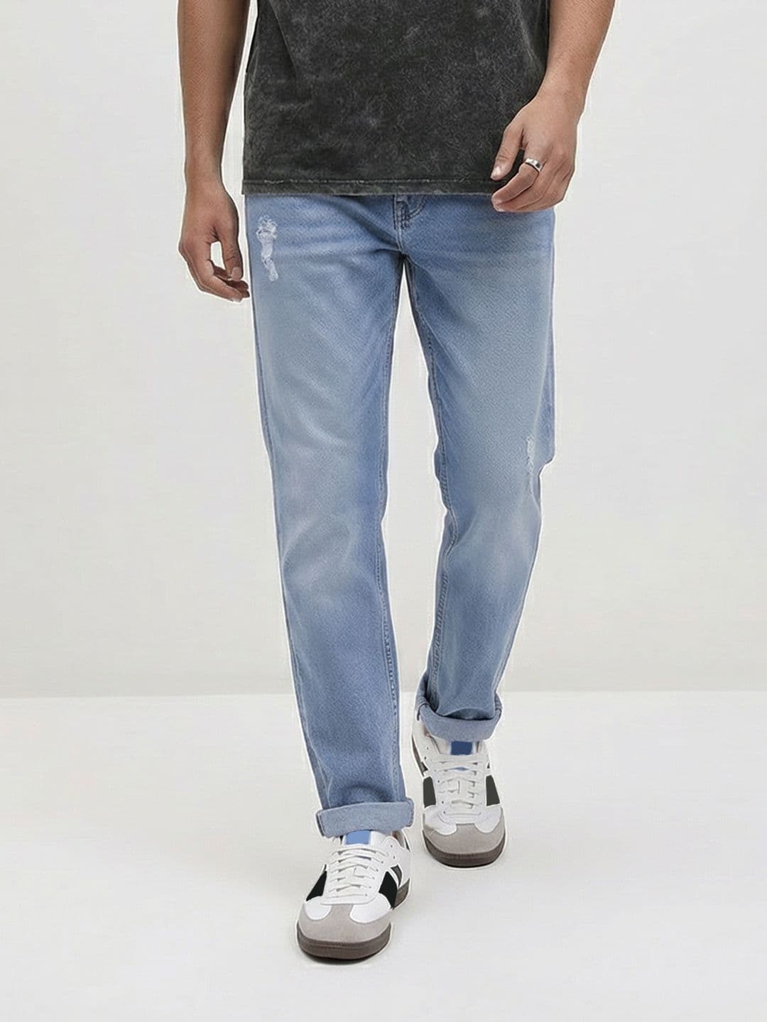 Roadster Men Blue Skinny Fit Mid-Rise Mildly Distressed Stretchable Jeans - view 1