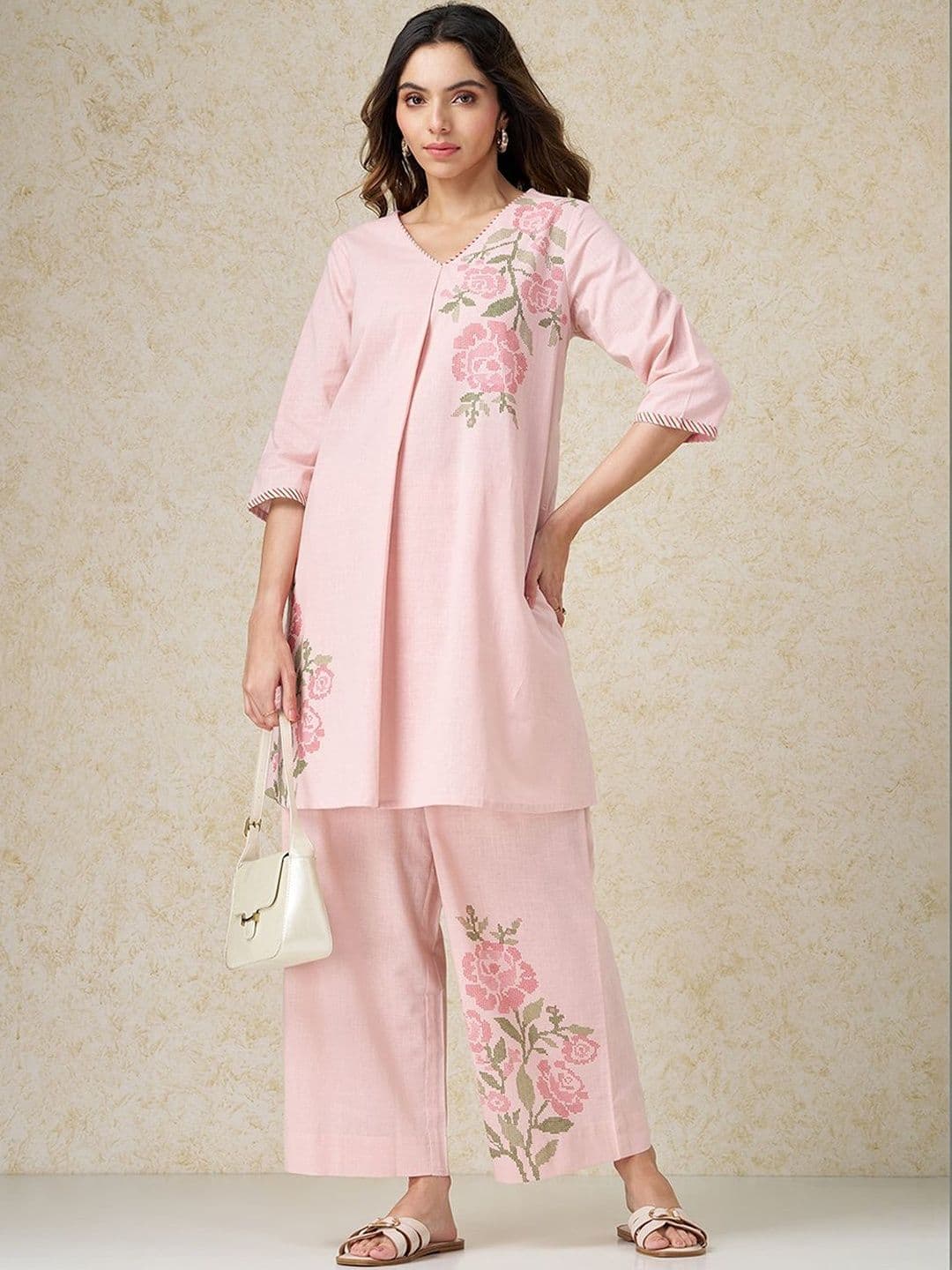 RANGMANCH BY PANTALOONS Women Printed Pure Cotton Kurta with Trousers - view 1