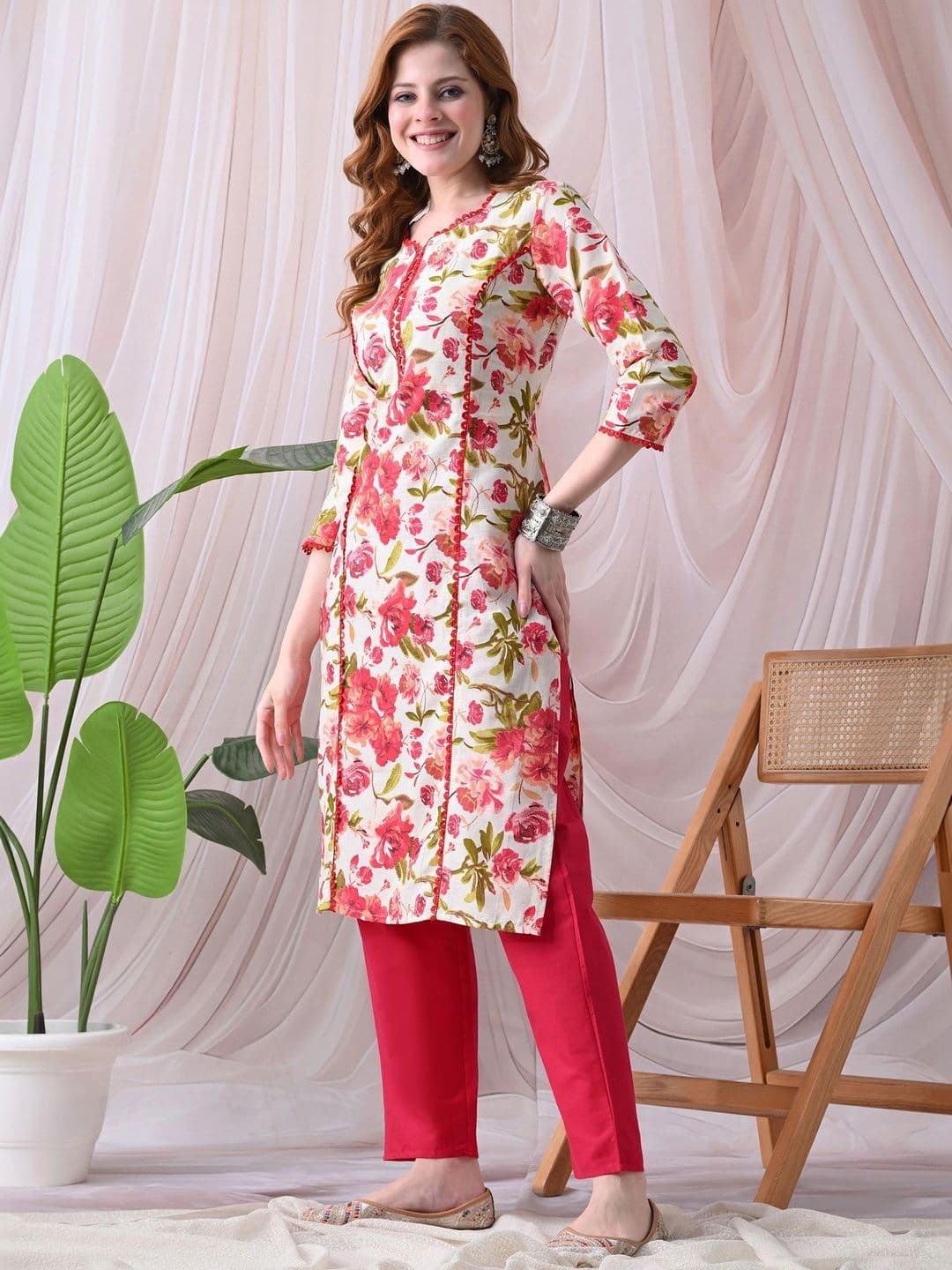 KJTRENDS Floral Printed Three Fourth Sleeves Cotton Kurta - view 1
