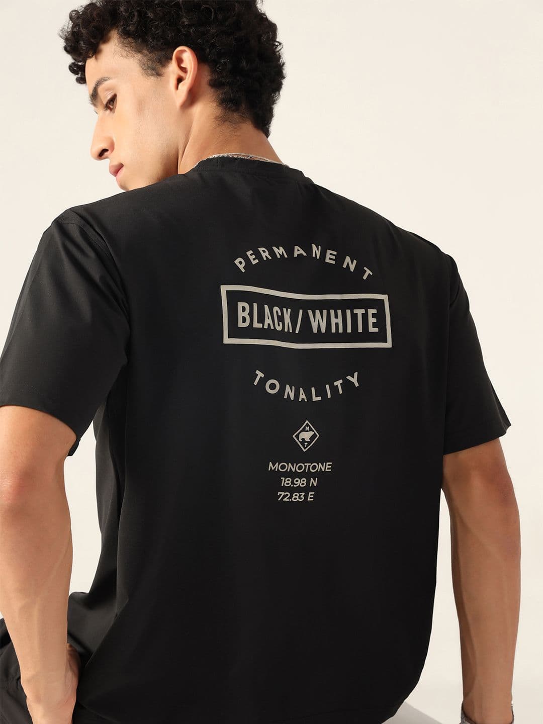 Monotone Men Typography Printed Boxy T-shirt - view 1