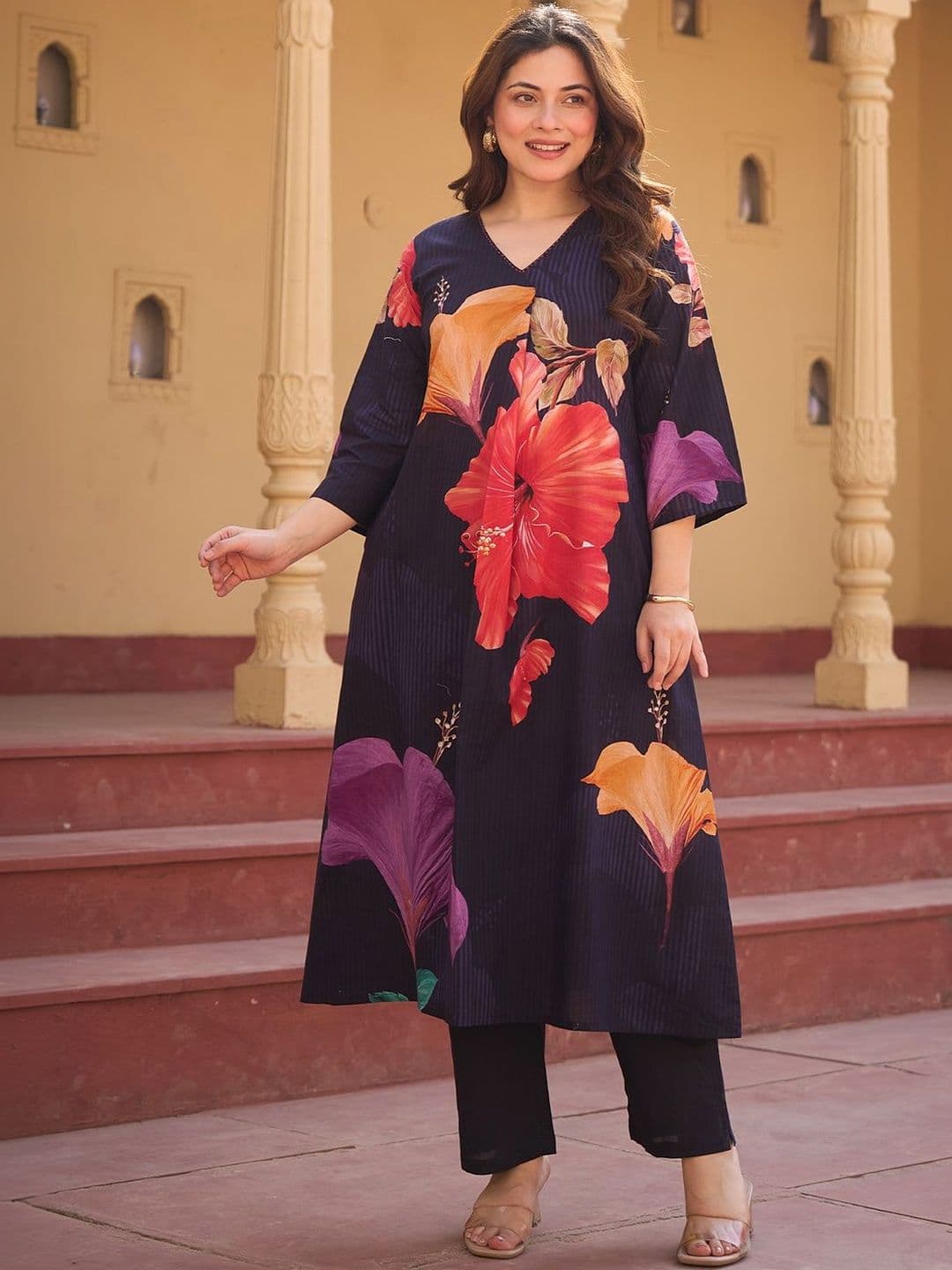 Indo Era Women Floral Printed Regular Thread Work Pure Cotton Kurta with Trousers - view 1
