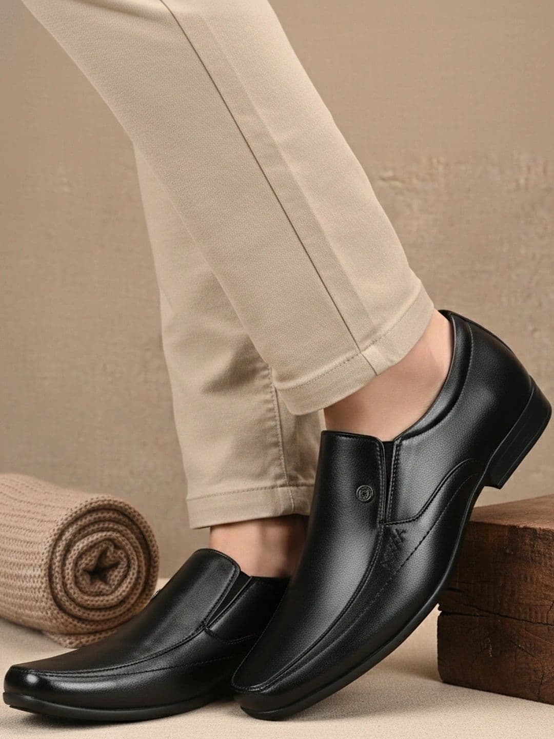 HERE&NOW Men Black Textured Formal Slip-On Shoes - view 1
