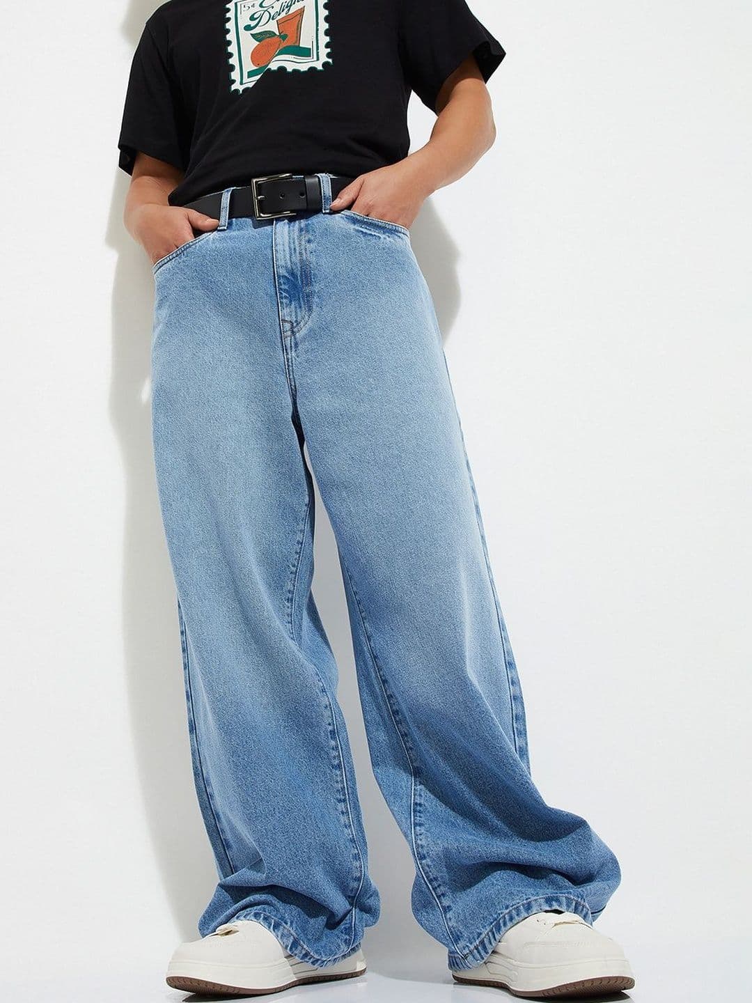 max Men Regular Fit Mid-Rise Stretchable Cotton Jeans - view 1