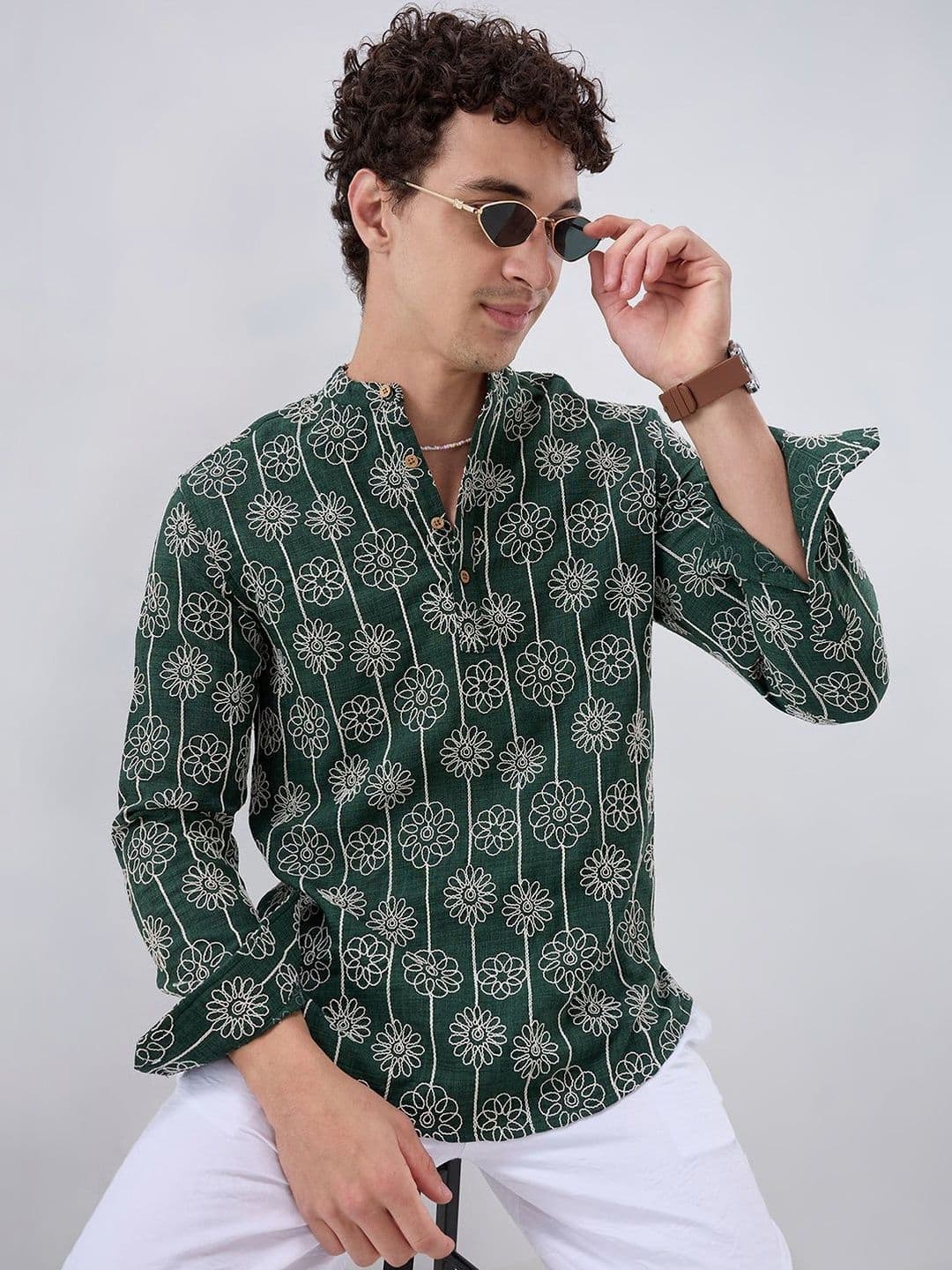 VASTRADO Men Cotton Embroidered Kurta