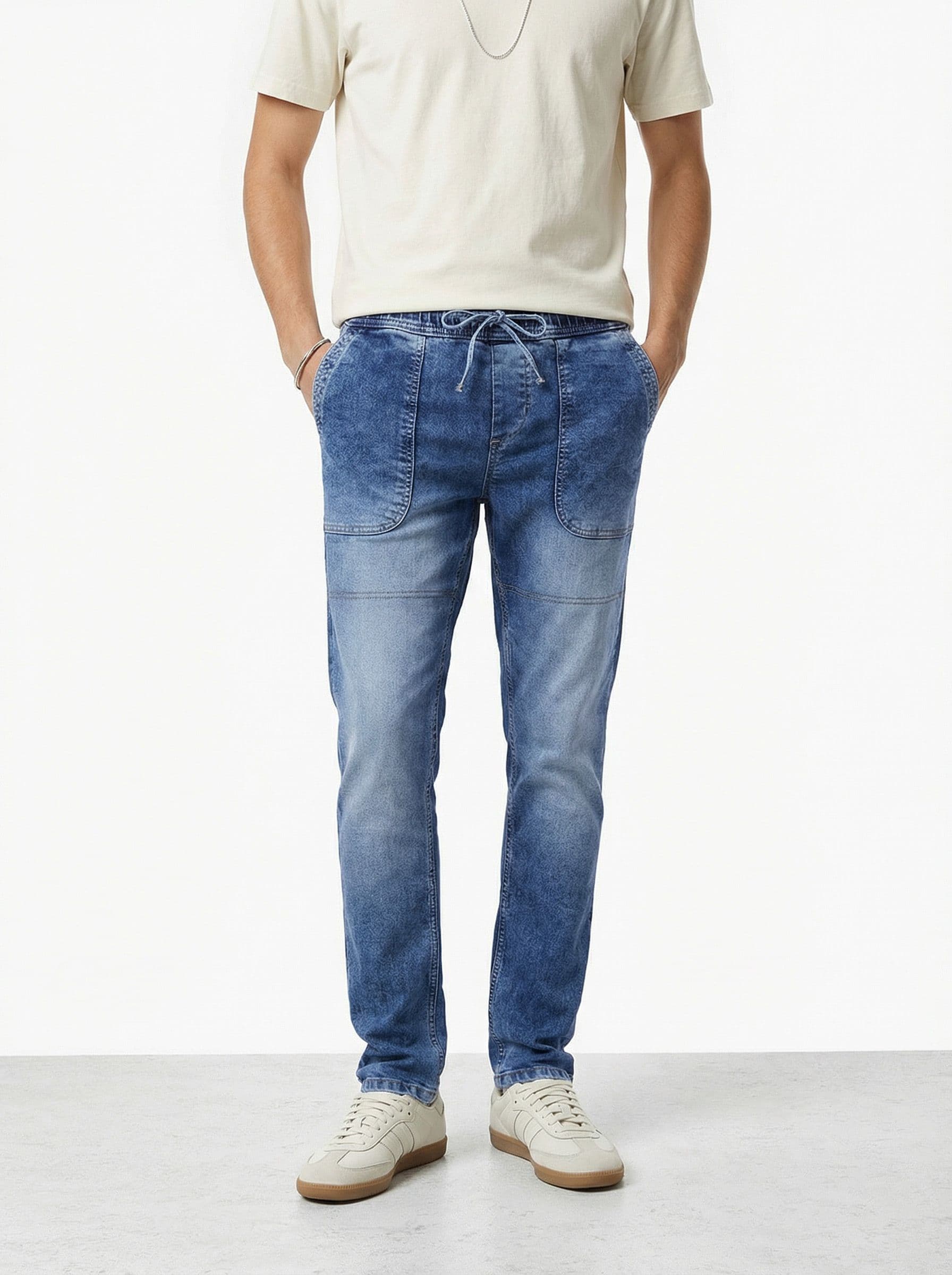 Aeropostale Men Slim Fit Heavy Fade Stretchable Jeans - view 1