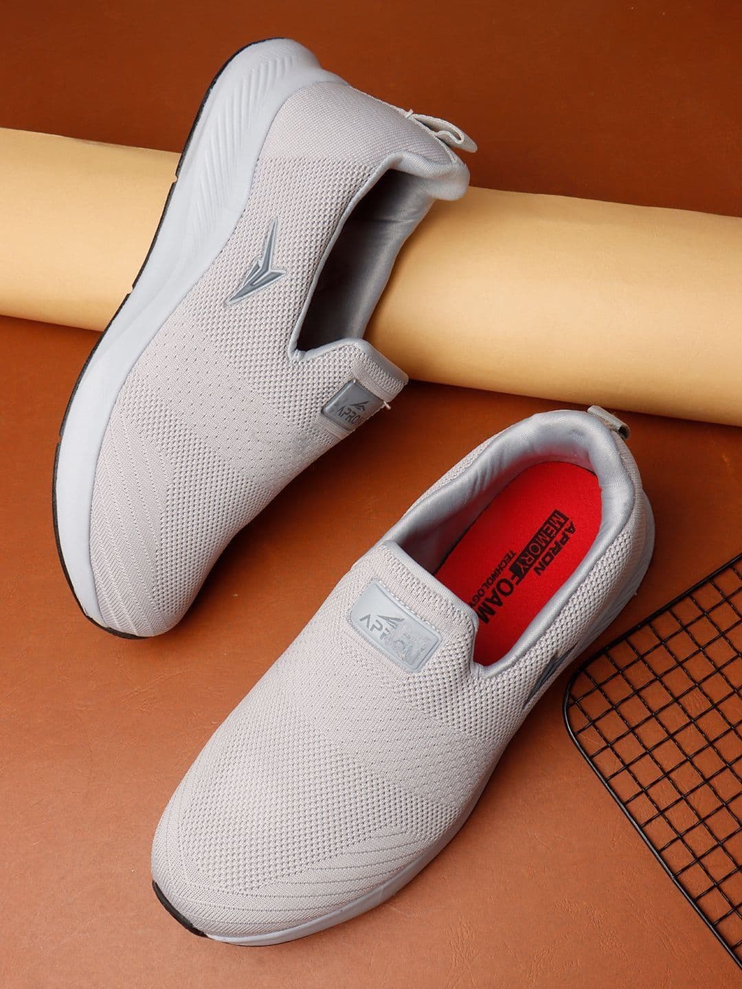 APRON Men Textile Running Non-Marking Shoes - view 1