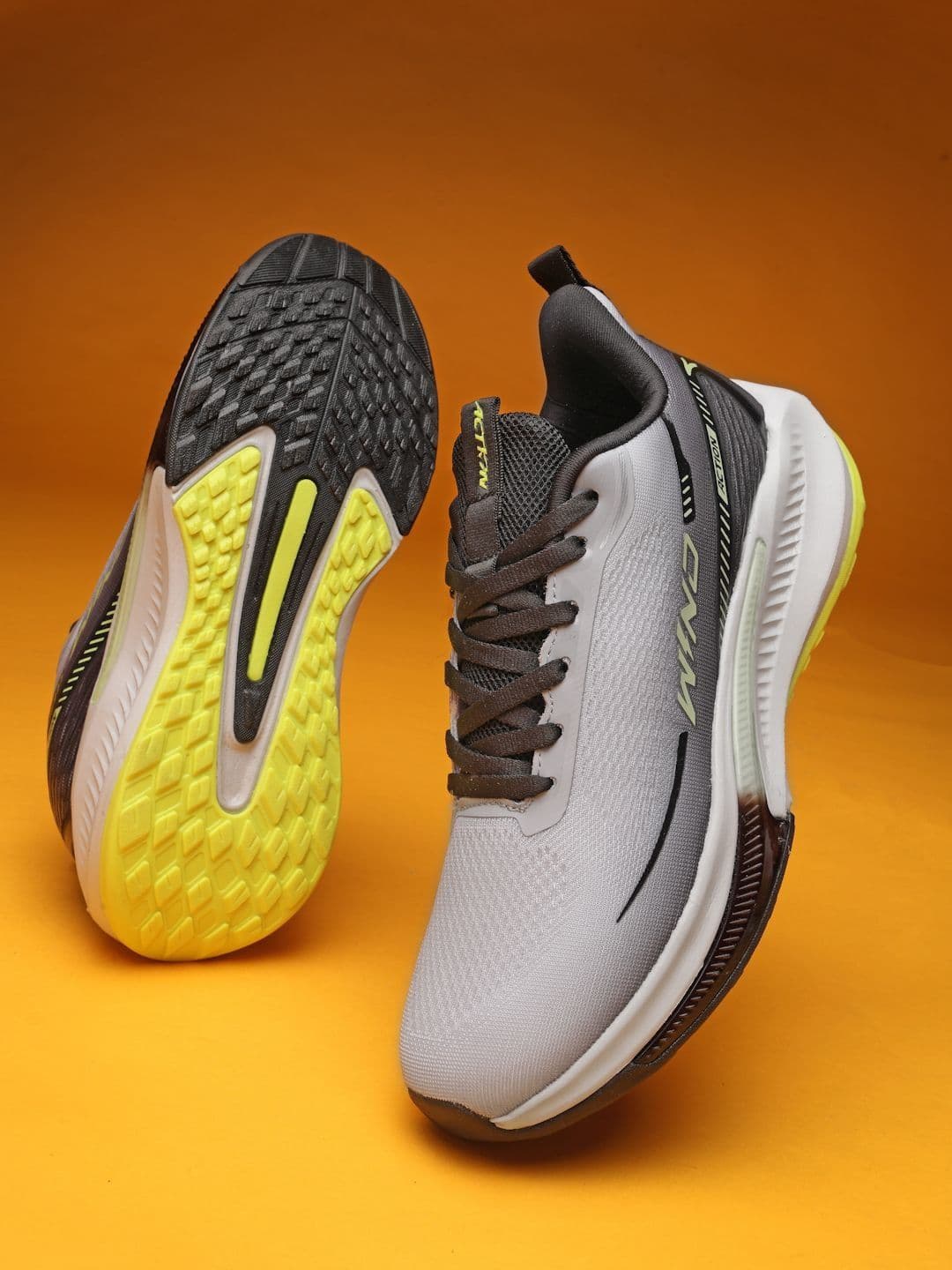 Action Men Mesh Running Non-Marking Shoes - view 1