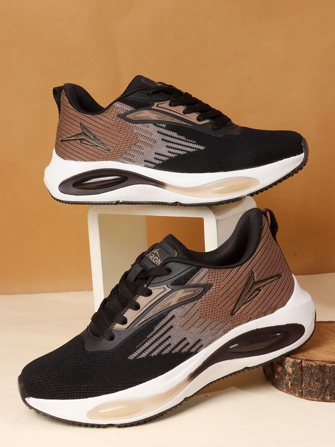 APRON Men Textile Running Non-Marking Shoes - view 1