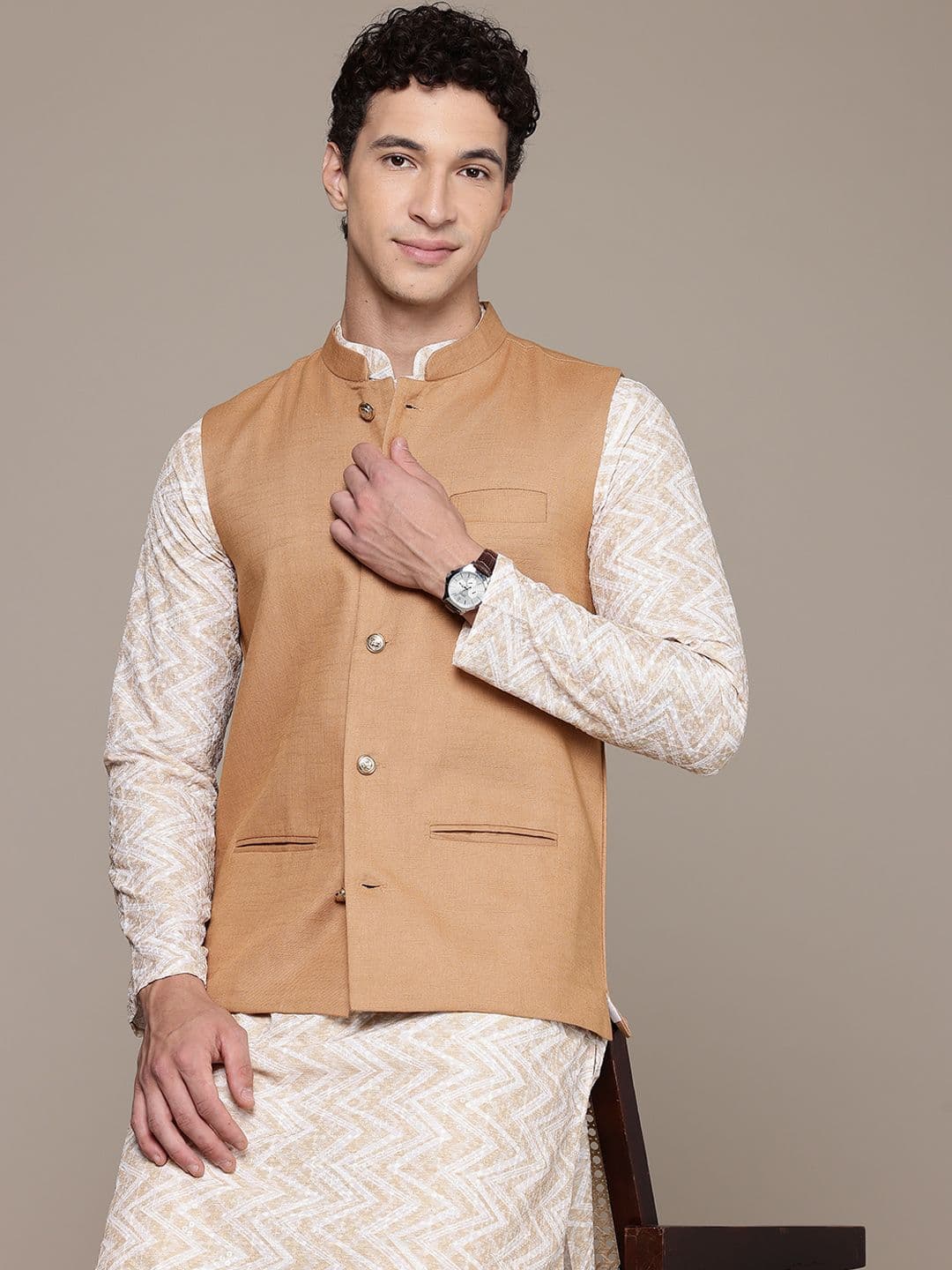 DIVISIVE Mandarin Collar Sleeveless Nehru Jacket - view 1