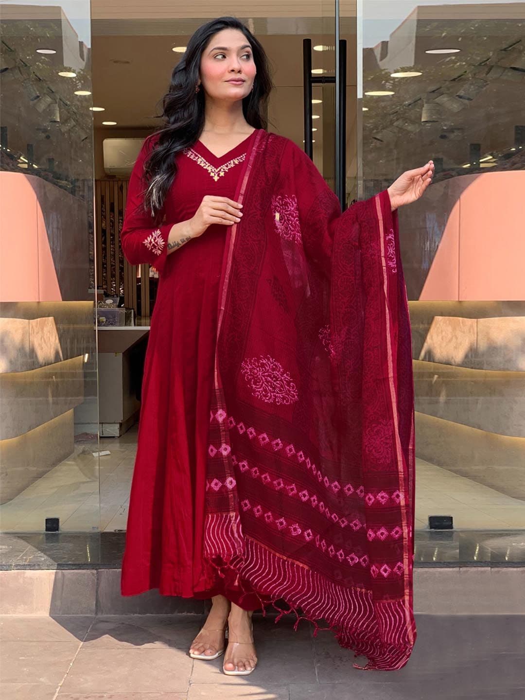 Aaghnya Women Ethnic Motifs Regular Thread Work Kurta with Pyjamas & With Dupatta - view 1